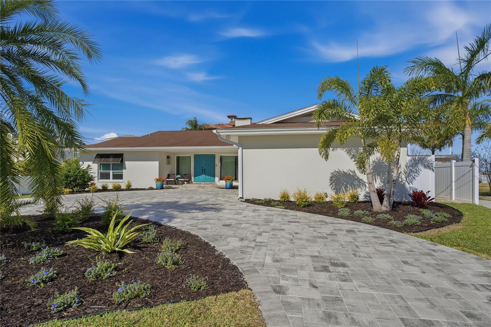 Image 10 of 58 For 272 Shore Drive