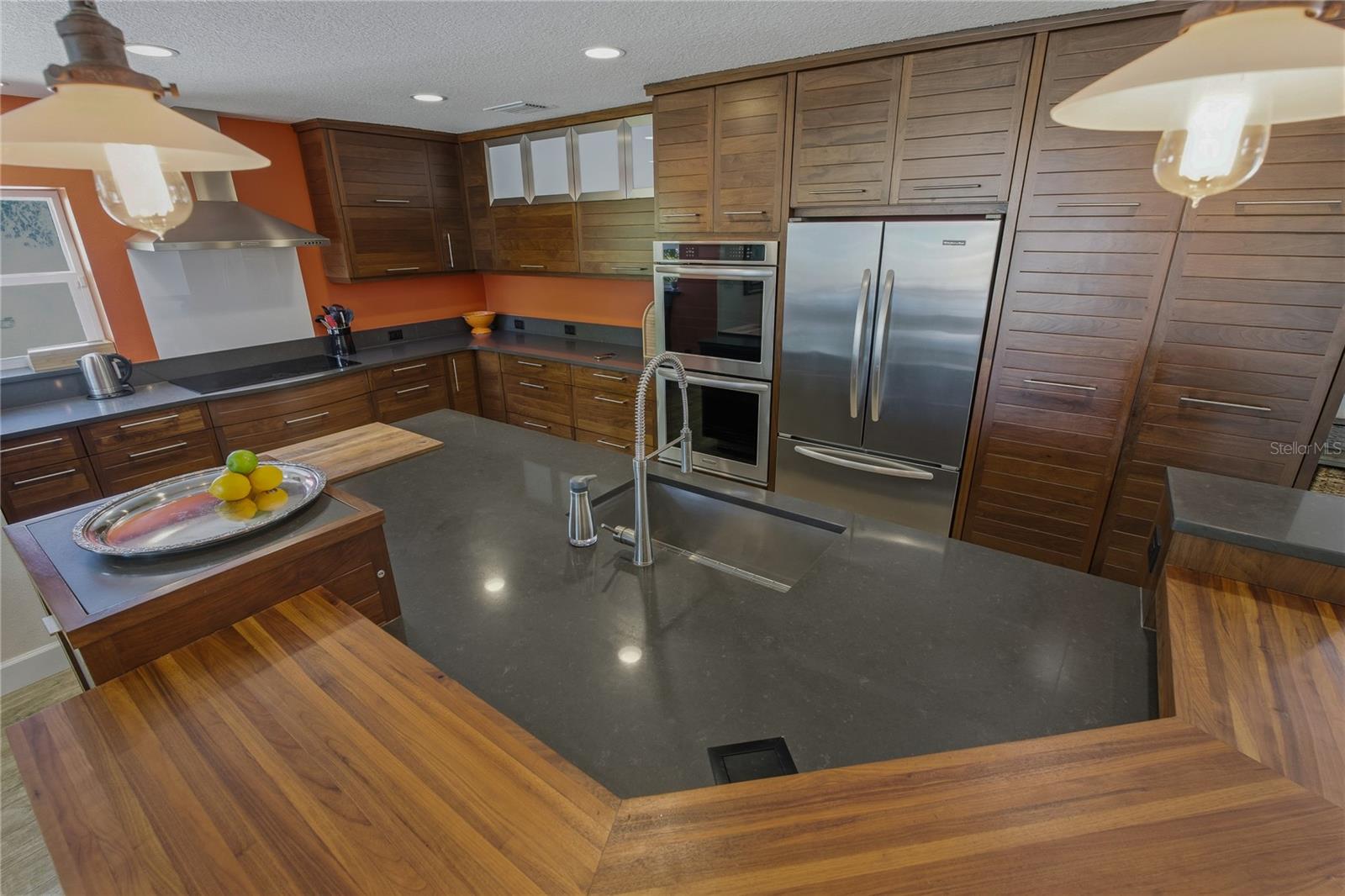 Image 20 of 58 For 272 Shore Drive