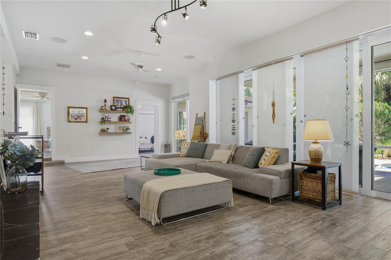 Image 28 of 58 For 272 Shore Drive