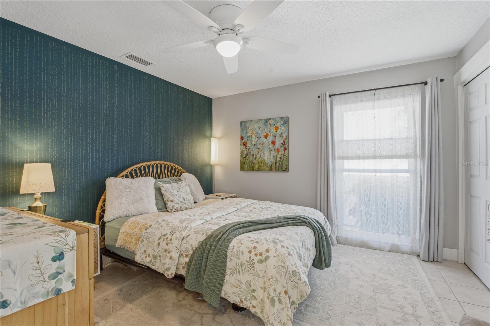 Image 37 of 58 For 272 Shore Drive