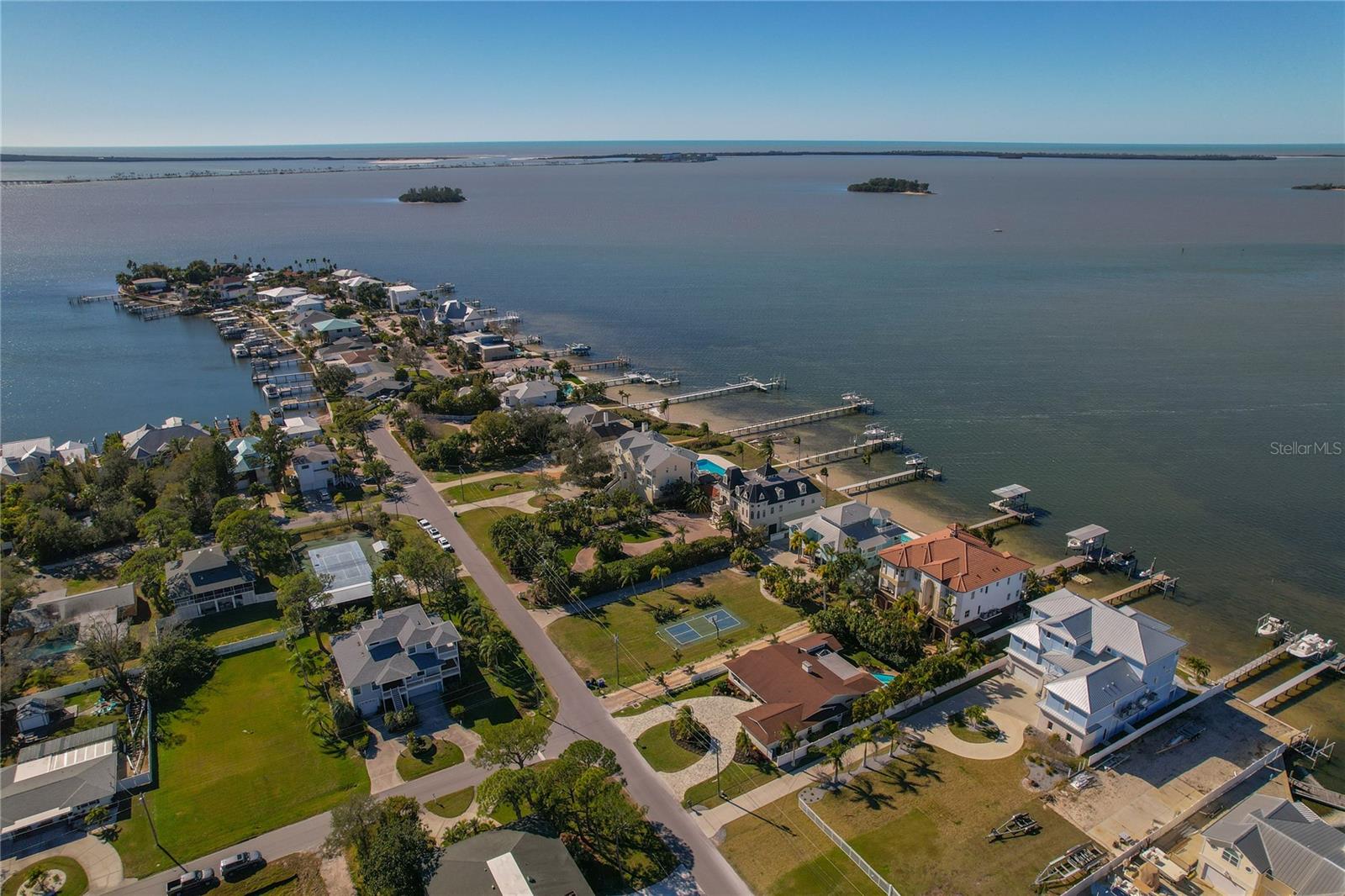 Image 54 of 58 For 272 Shore Drive