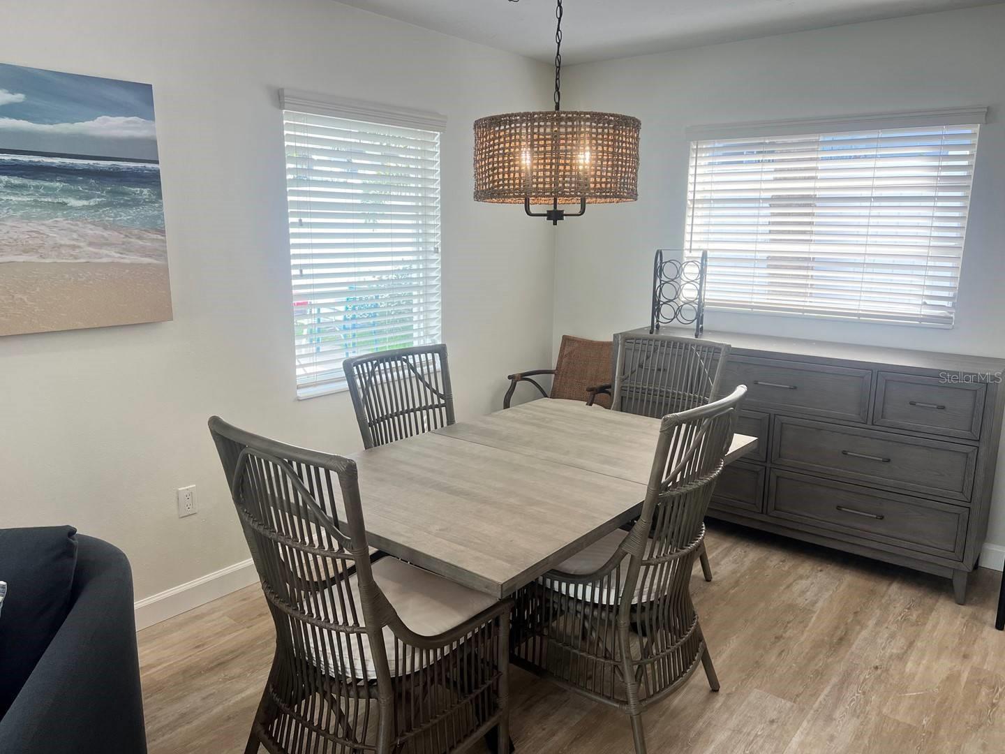 Image 4 of 13 For 6020 Midnight Pass Road 36