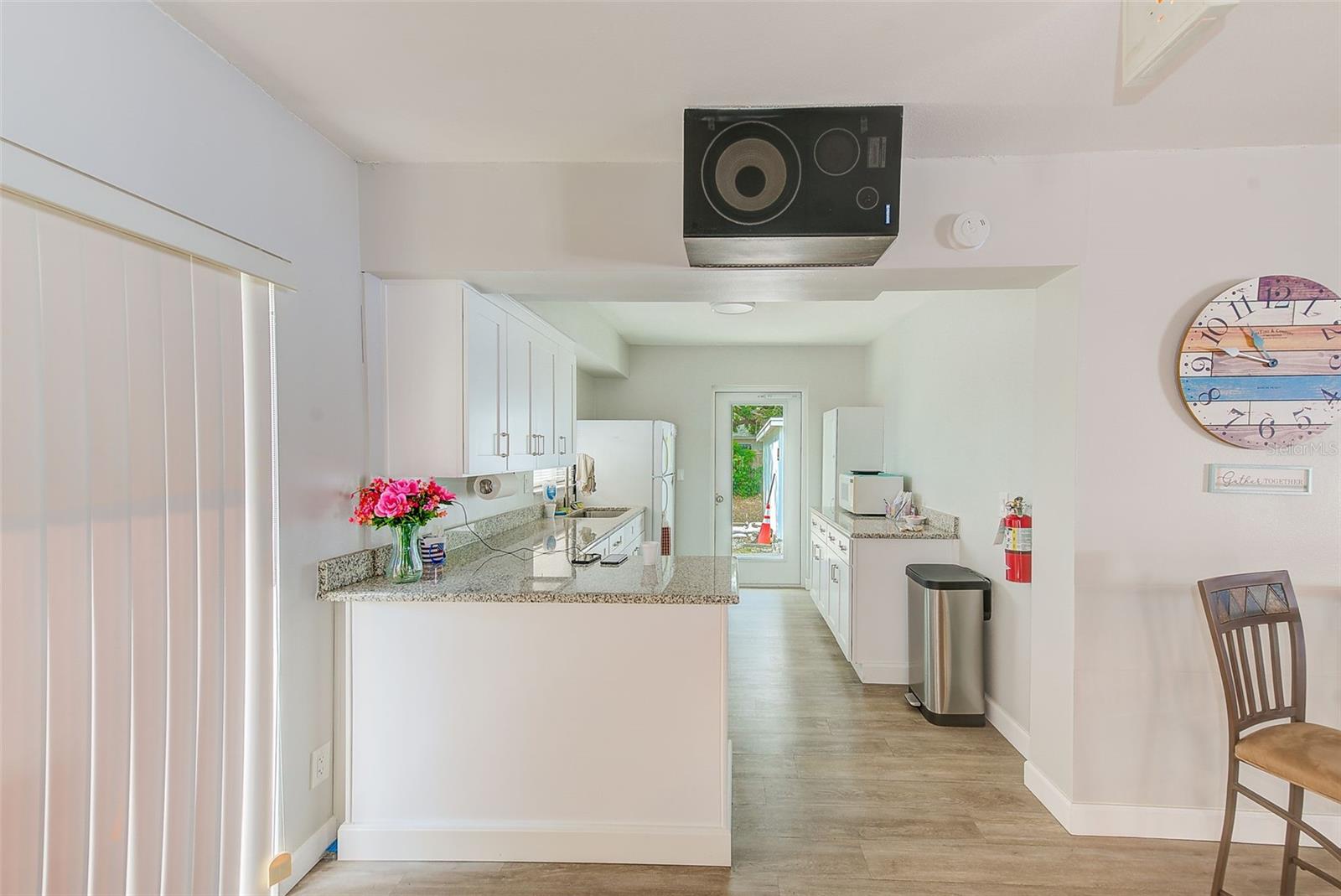 Image 17 of 29 For 11200 102nd Avenue 75