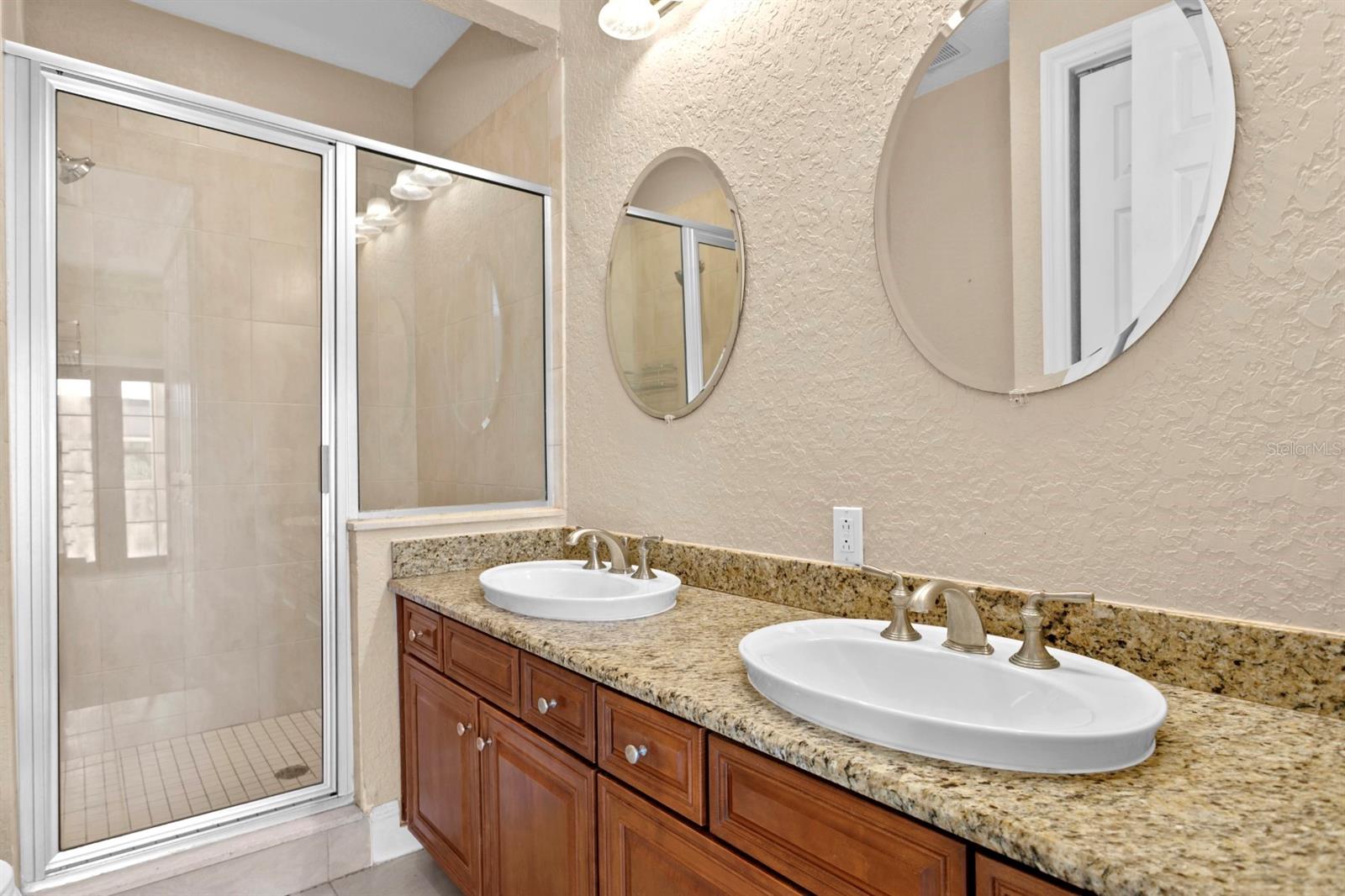 Image 18 of 30 For 2226 Soho Bay Court