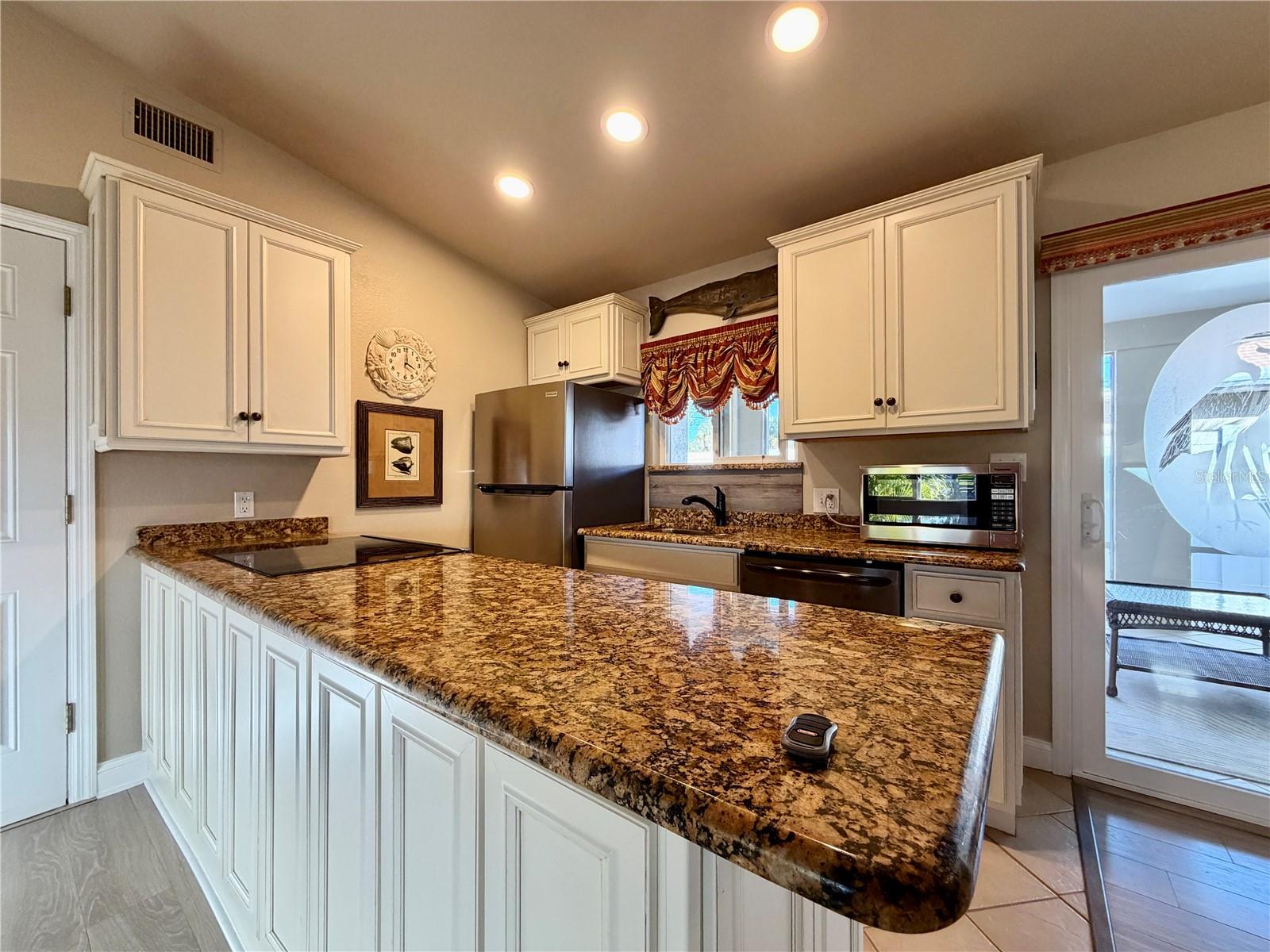 Image 7 of 25 For 225 70th Street N