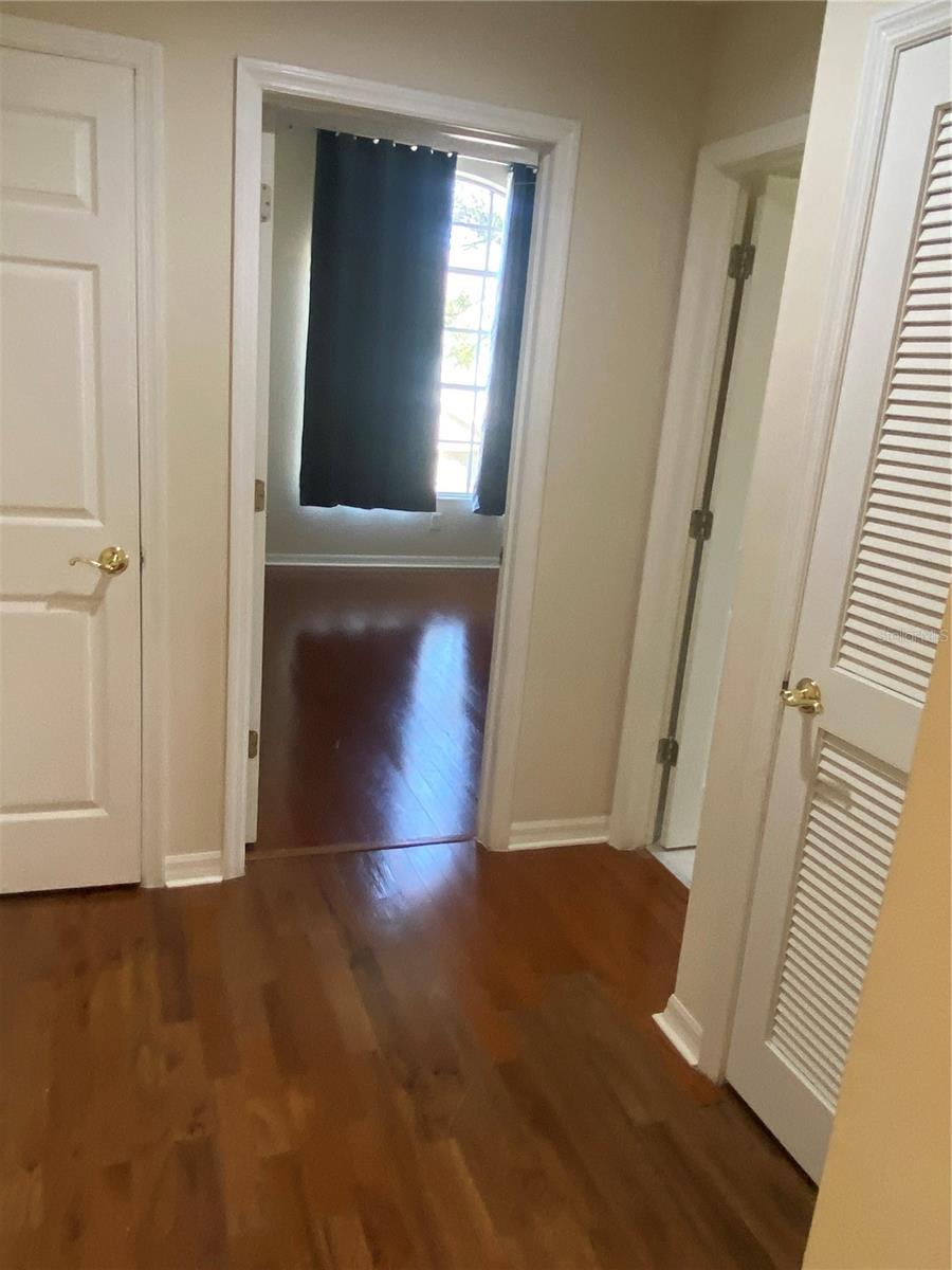 Image 25 of 61 For 18926 Duquesne Drive 18926