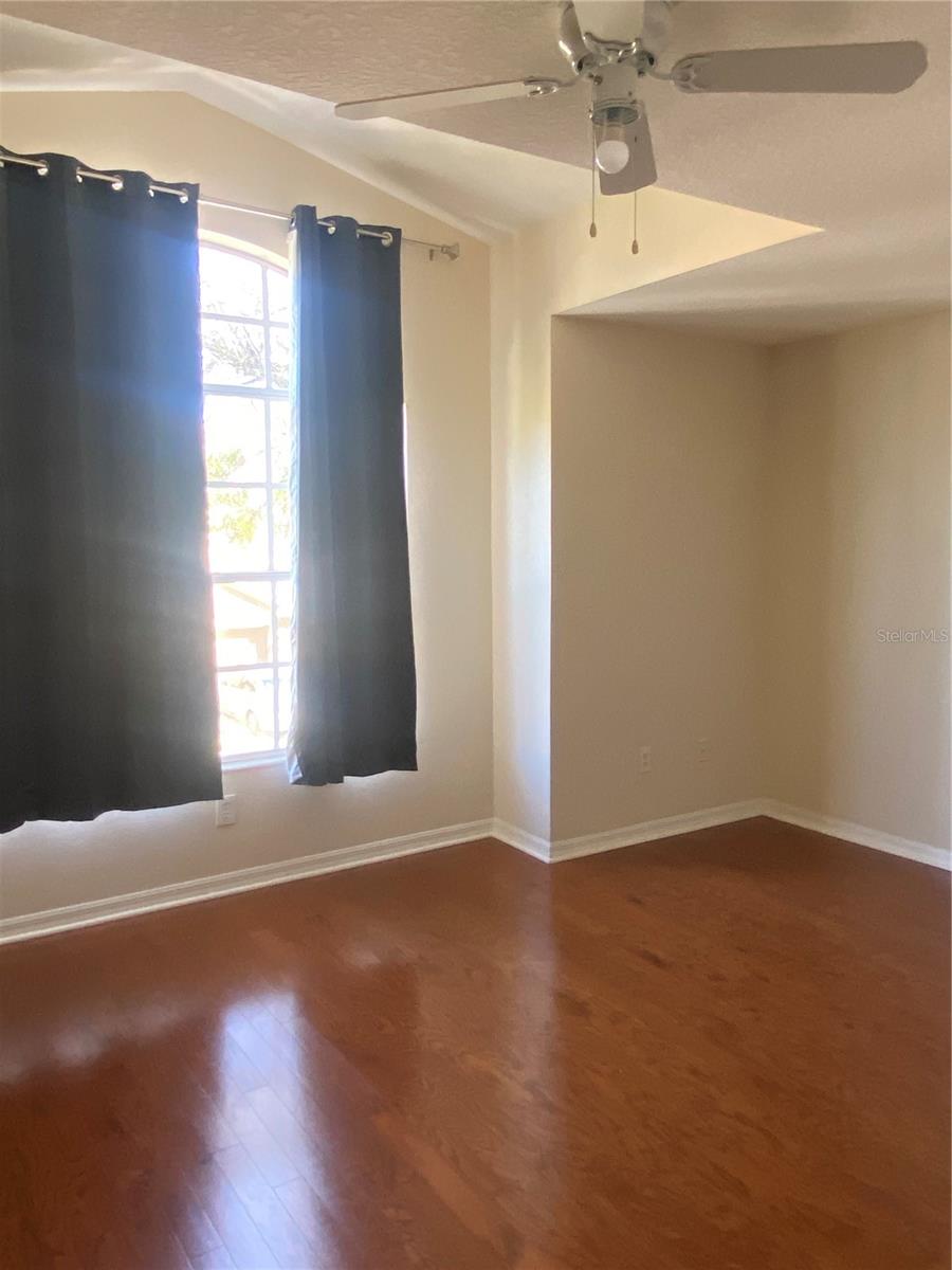 Image 27 of 61 For 18926 Duquesne Drive 18926