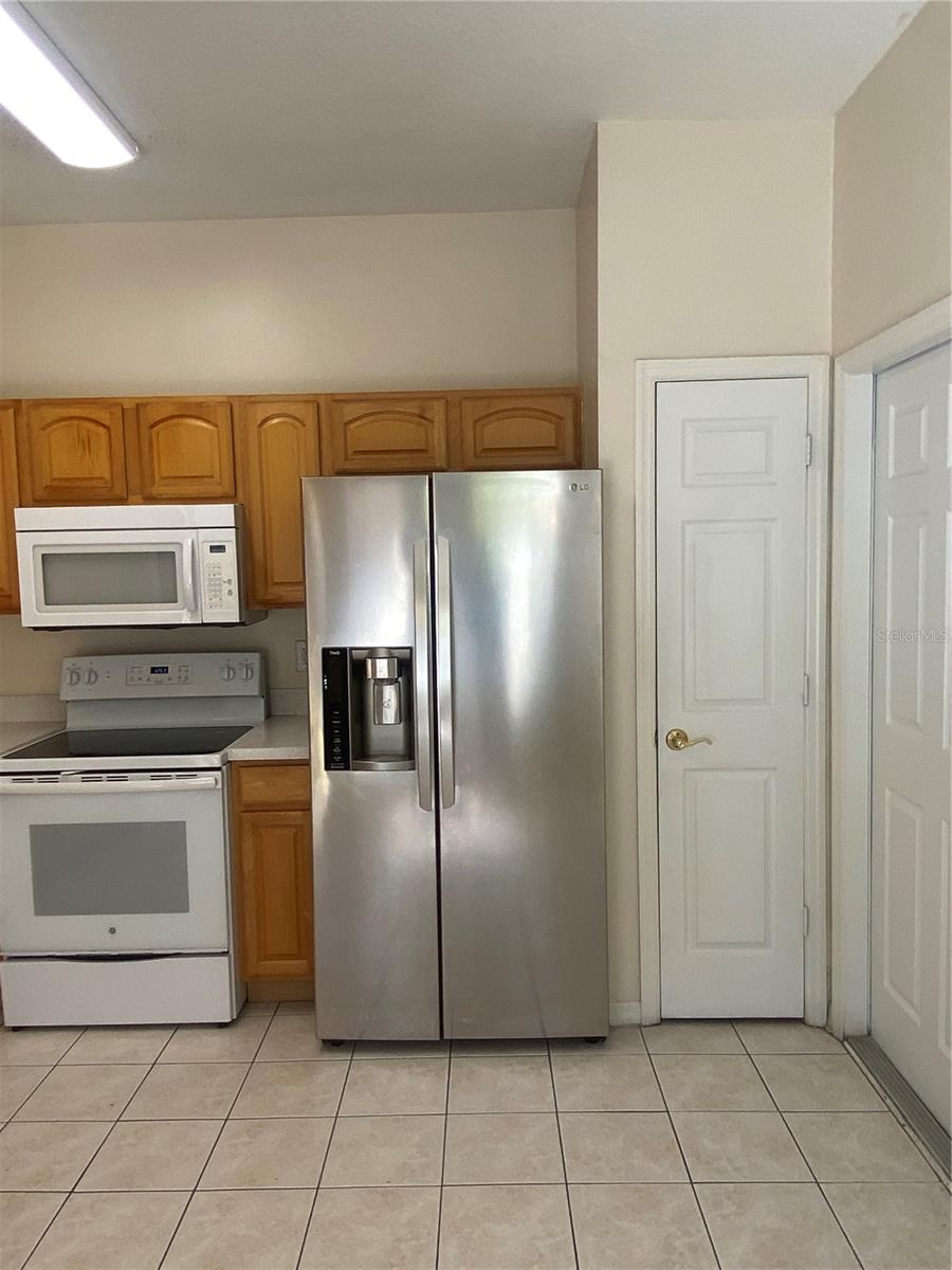 Image 35 of 61 For 18926 Duquesne Drive 18926