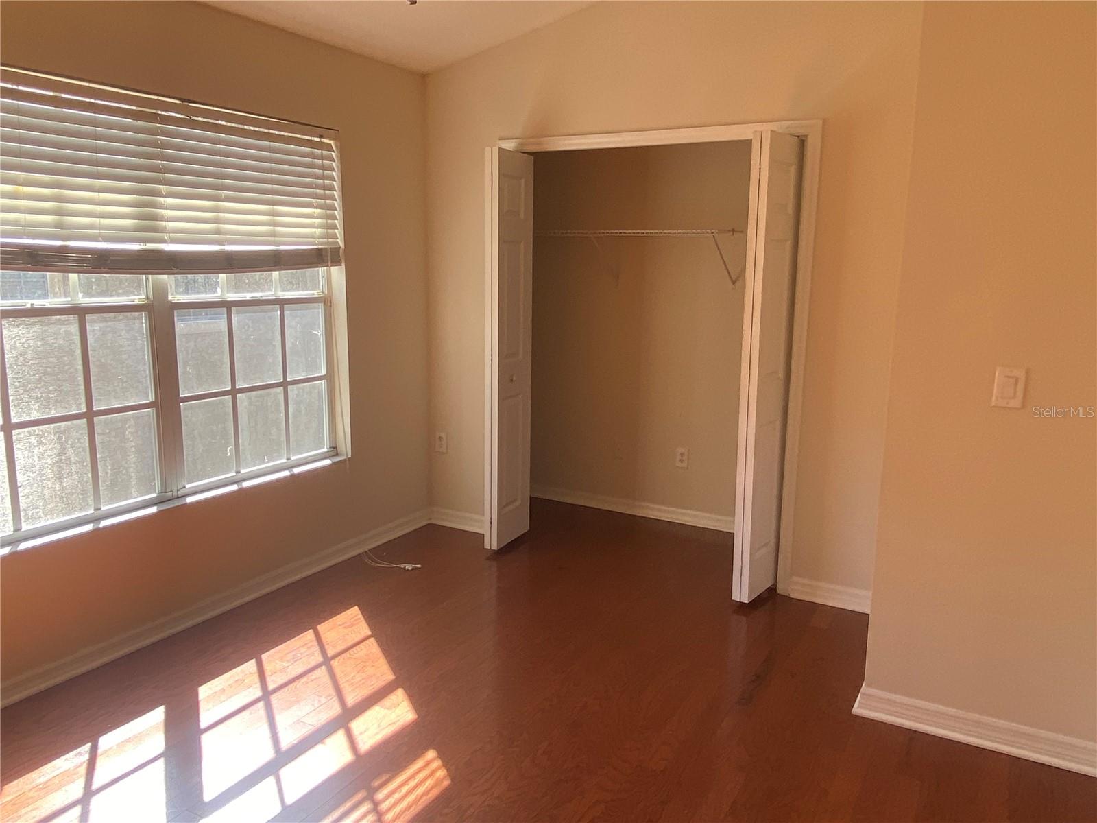 Image 39 of 61 For 18926 Duquesne Drive 18926