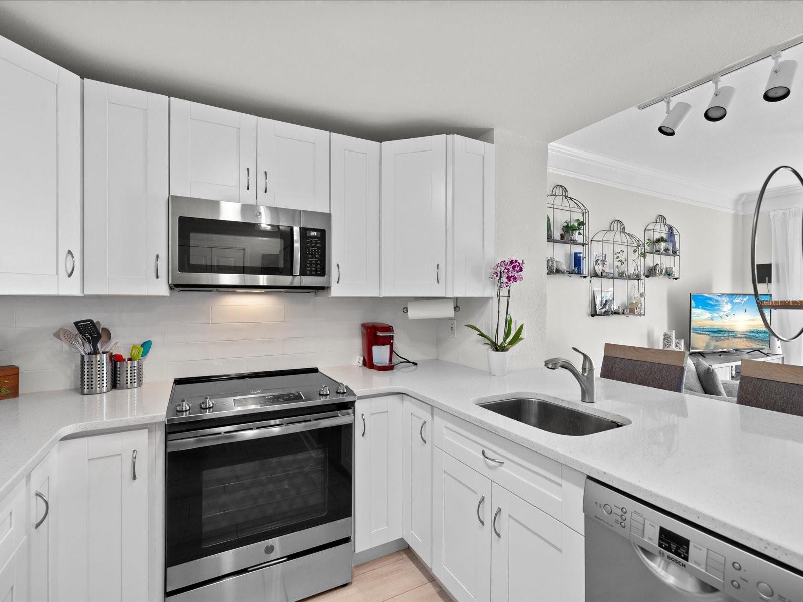 Image 7 of 62 For 345 Bayshore Boulevard 603