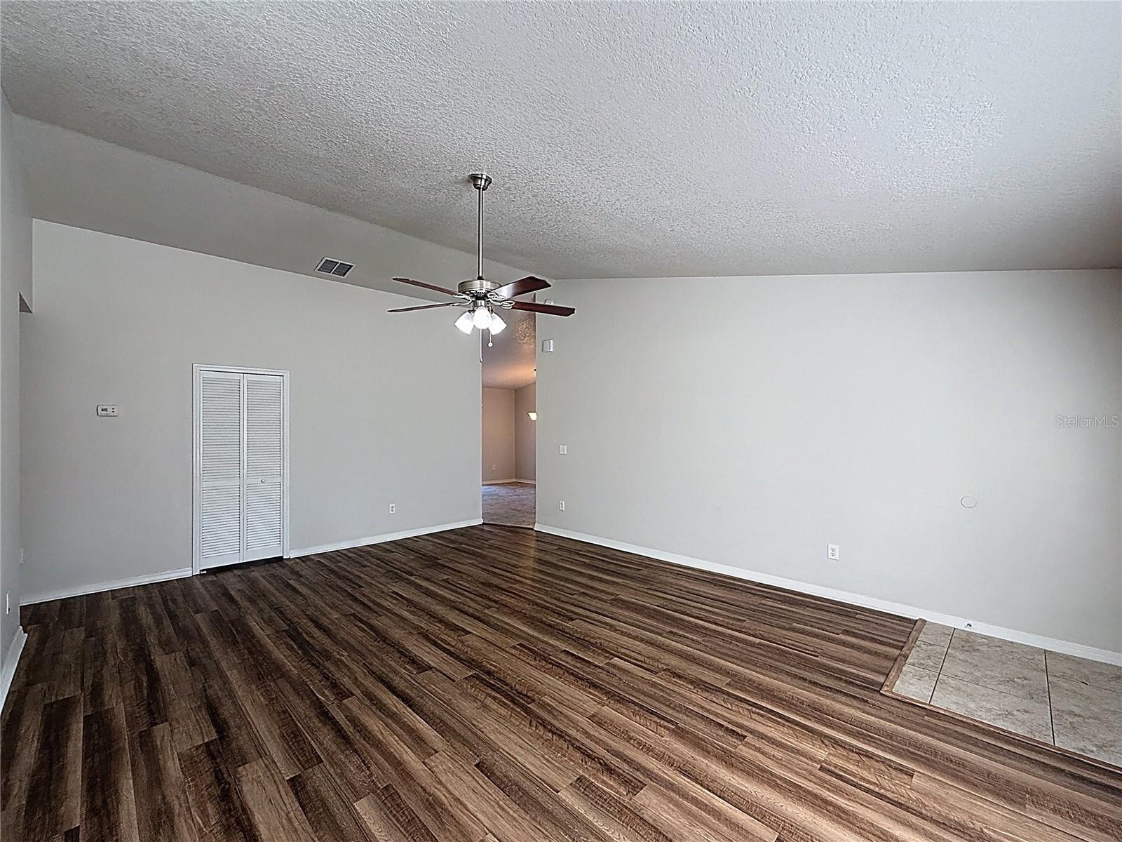 Image 11 of 23 For 8717 Dexter Avenue