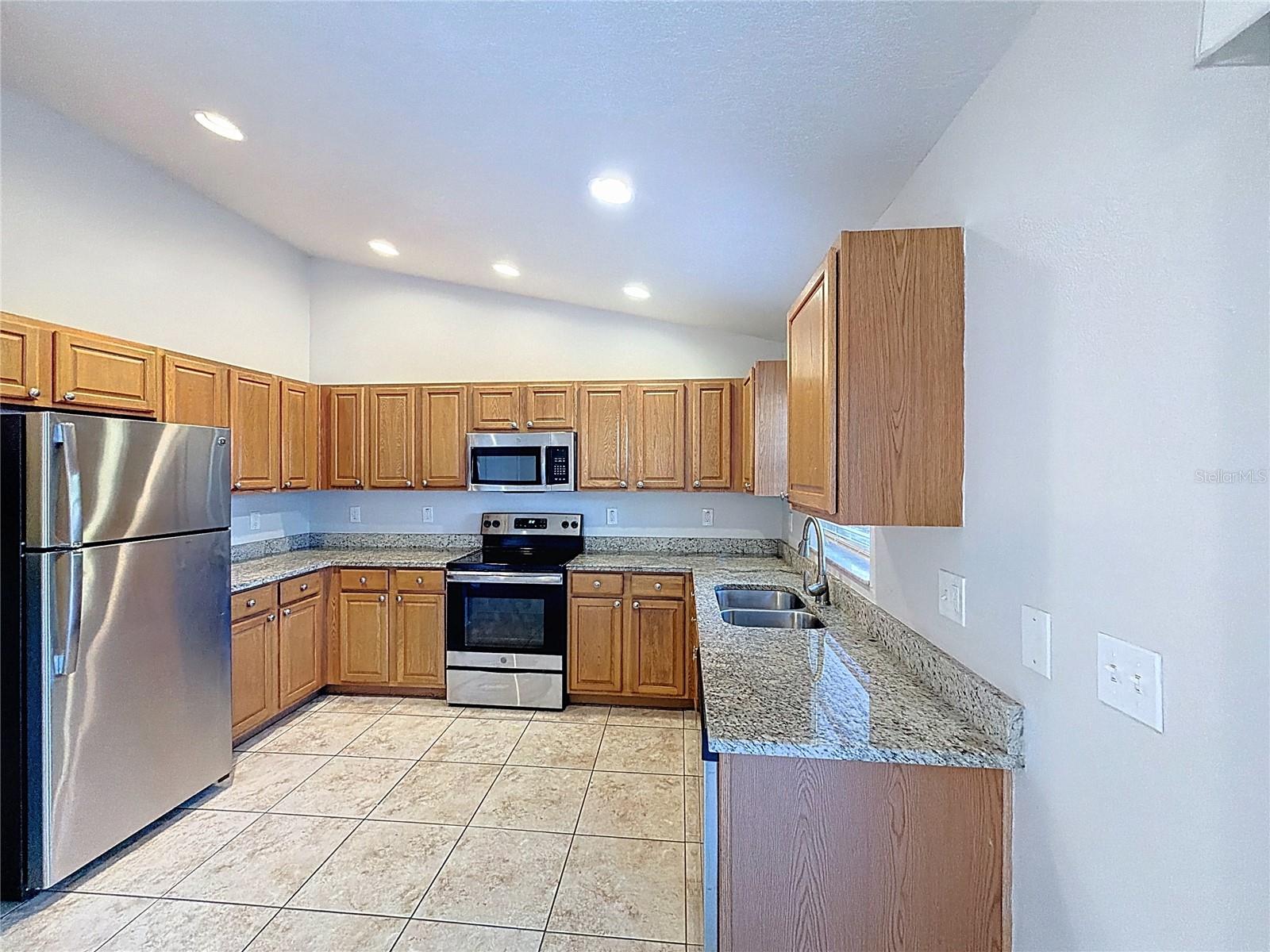 Image 7 of 23 For 8717 Dexter Avenue