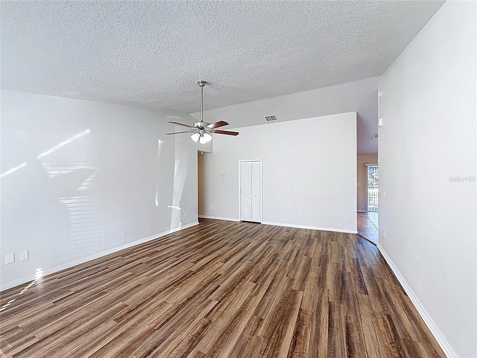 Image 9 of 23 For 8717 Dexter Avenue