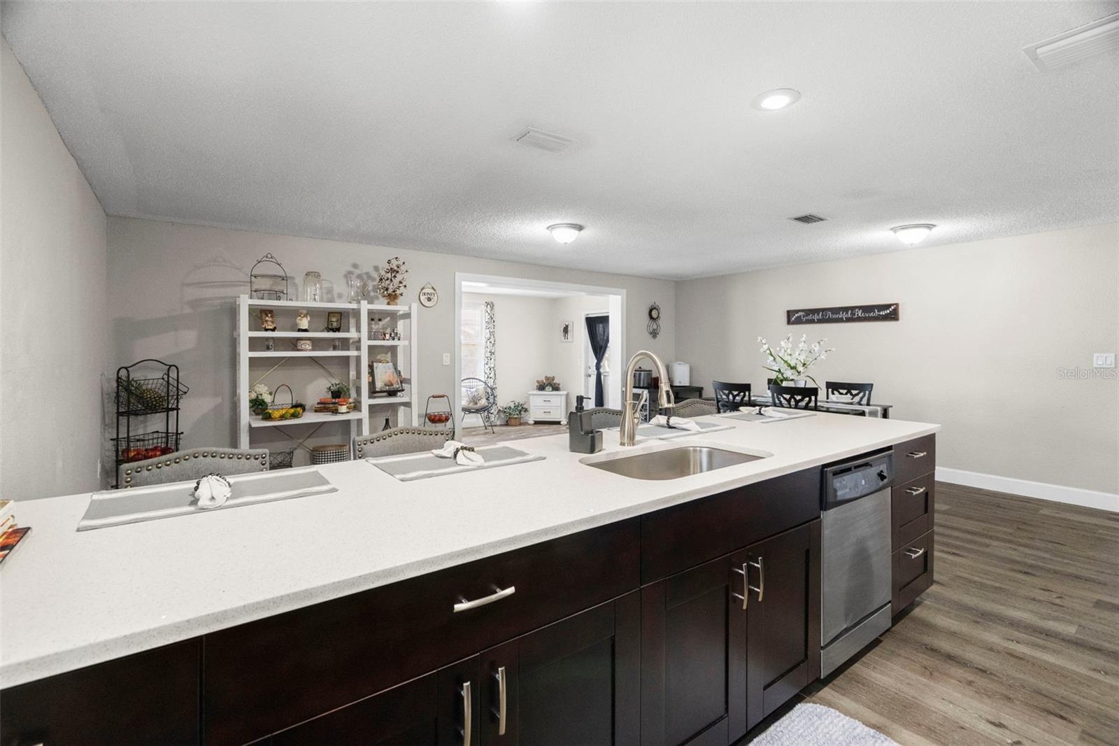 Image 19 of 37 For 6333 Aberdeen Avenue