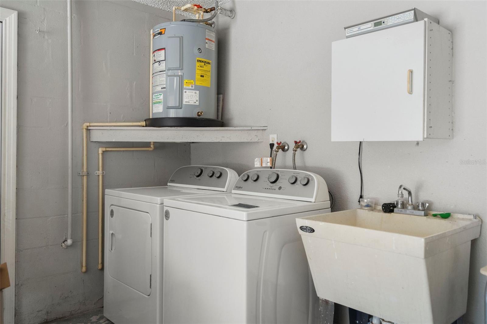 Image 28 of 37 For 6333 Aberdeen Avenue