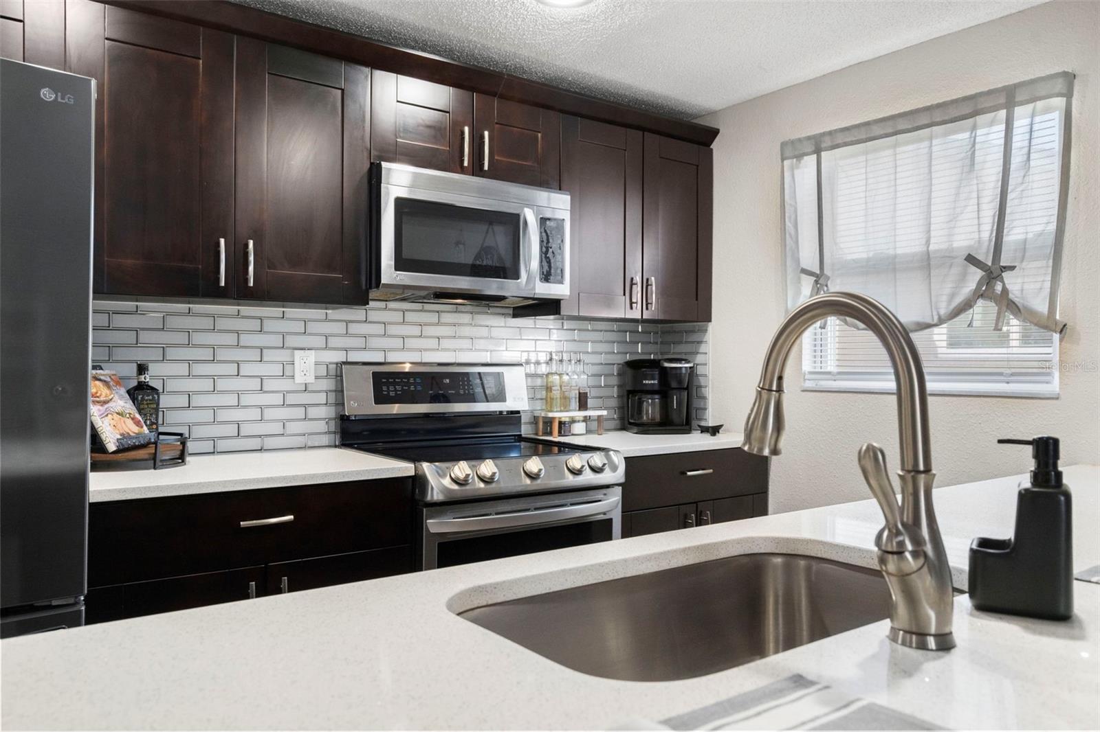 Image 5 of 37 For 6333 Aberdeen Avenue