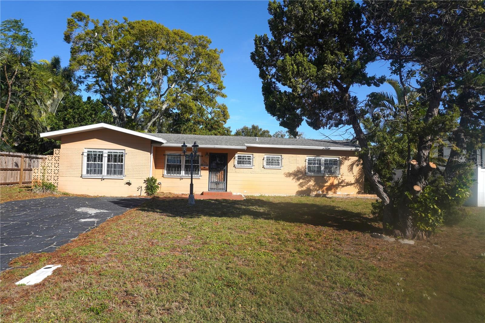 Details for 385 Dolphin Avenue Se, ST PETERSBURG, FL 33705