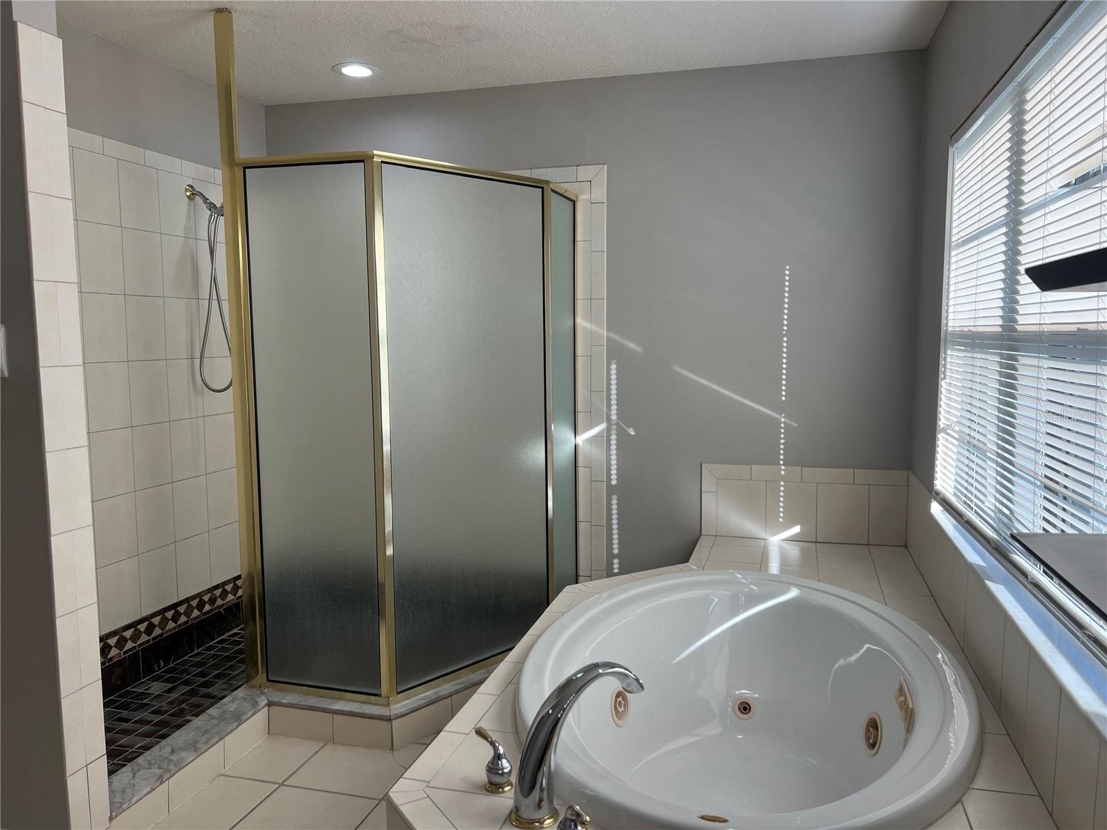 Image 13 of 27 For 614 Yardarm Drive 7