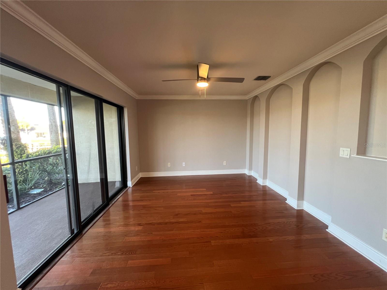 Image 6 of 27 For 614 Yardarm Drive 7