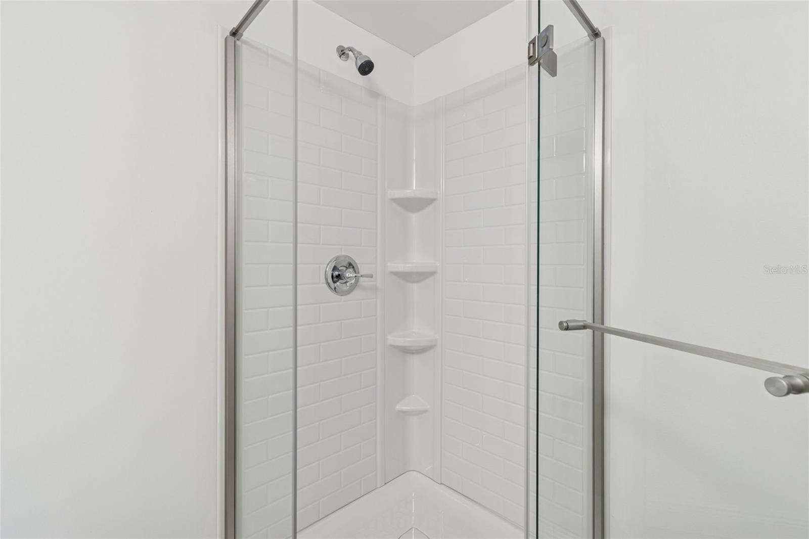 Image 19 of 52 For 2900 49th Street N