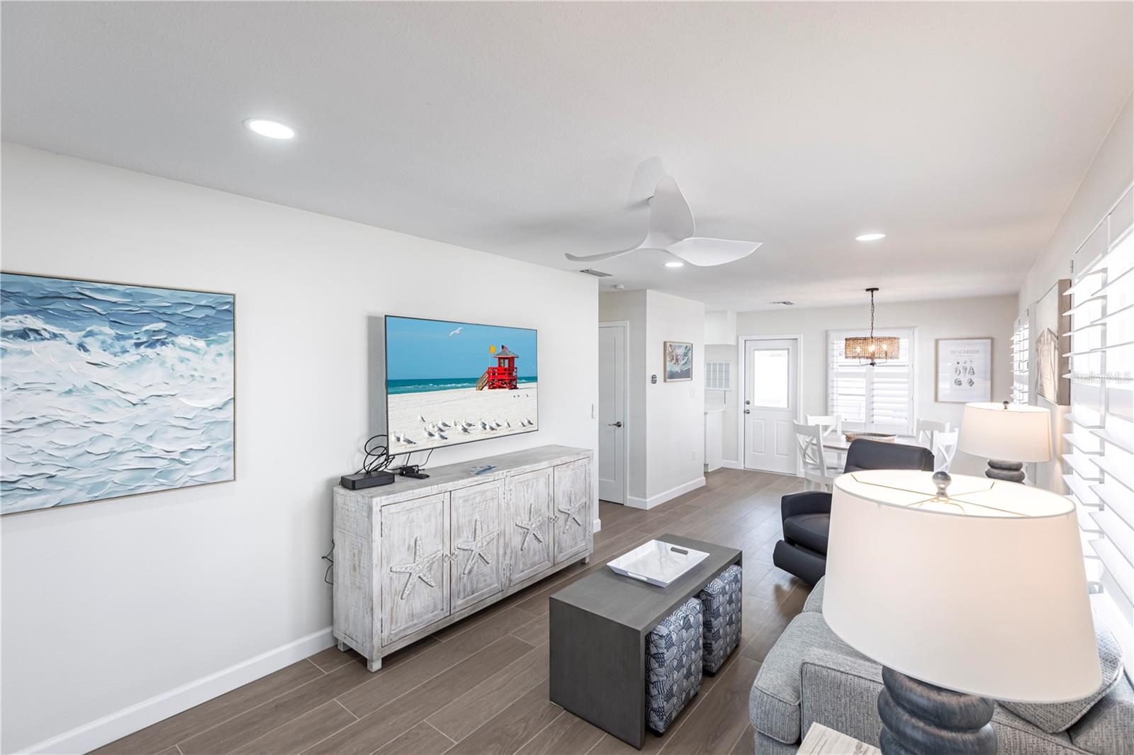 Image 2 of 16 For 6020 Midnight Pass Road 29