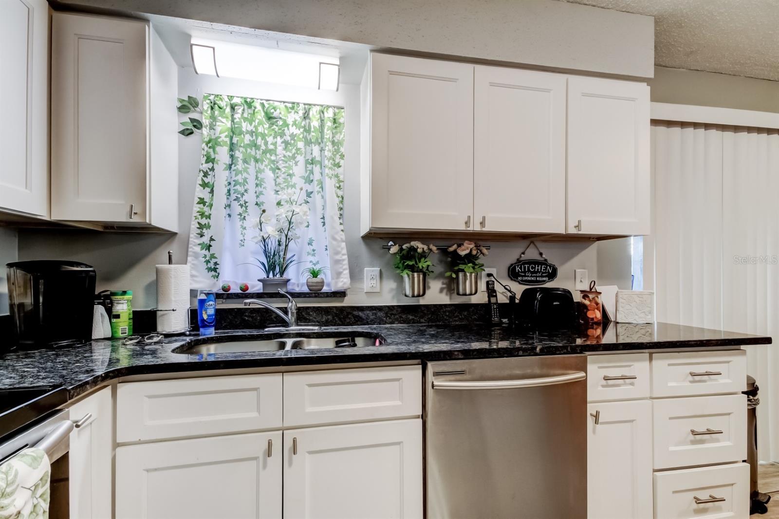 Image 32 of 40 For 39748 Meadowood Loop