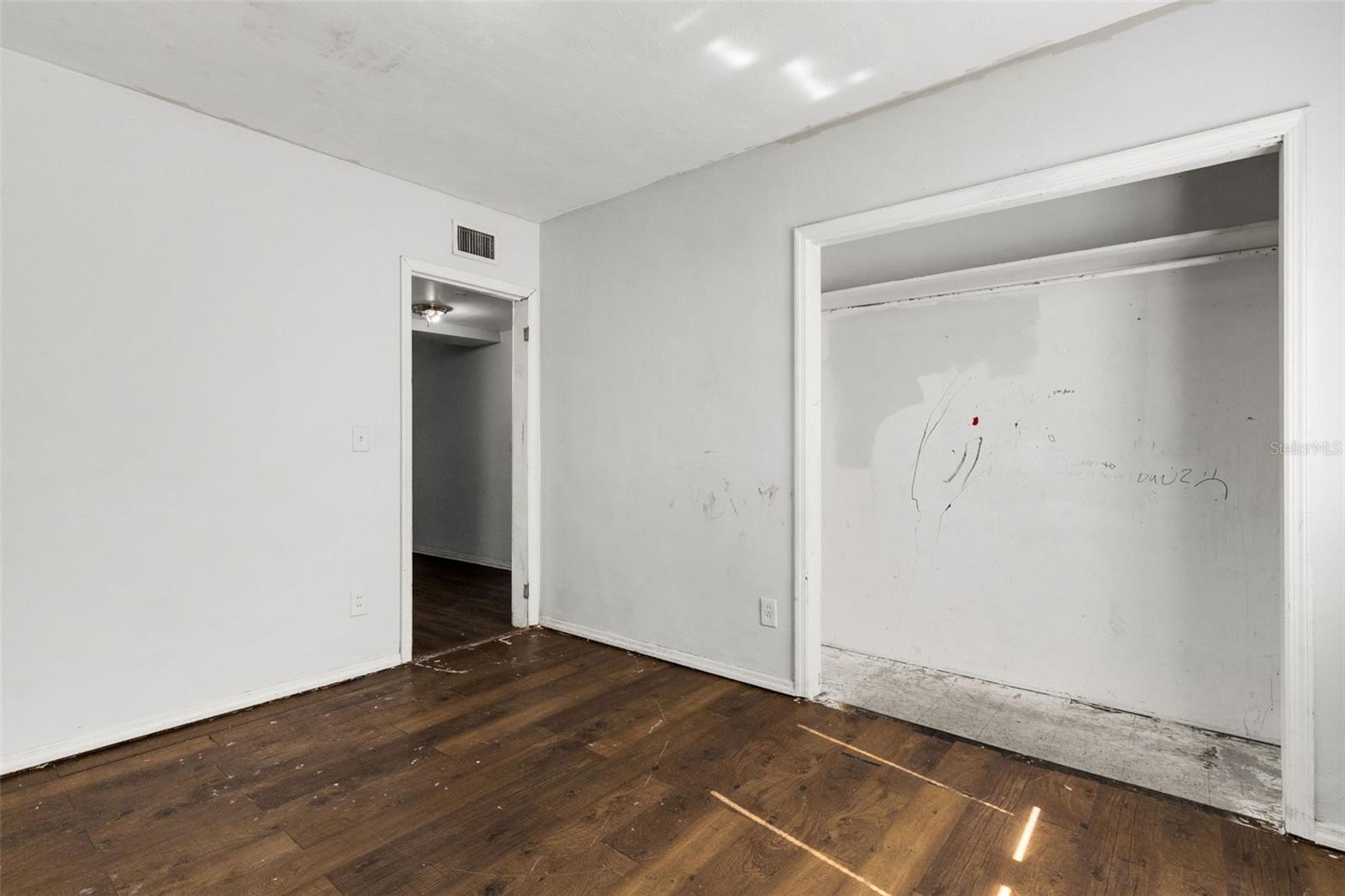 Image 11 of 32 For 4560 68th Street N