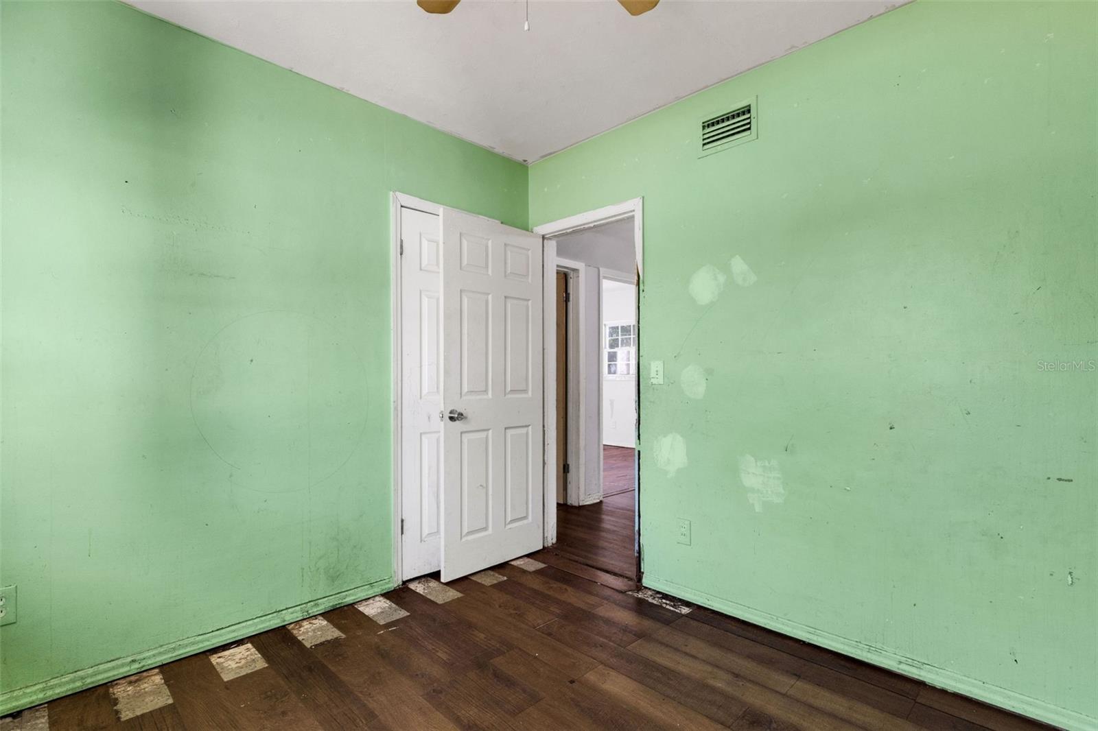 Image 19 of 32 For 4560 68th Street N