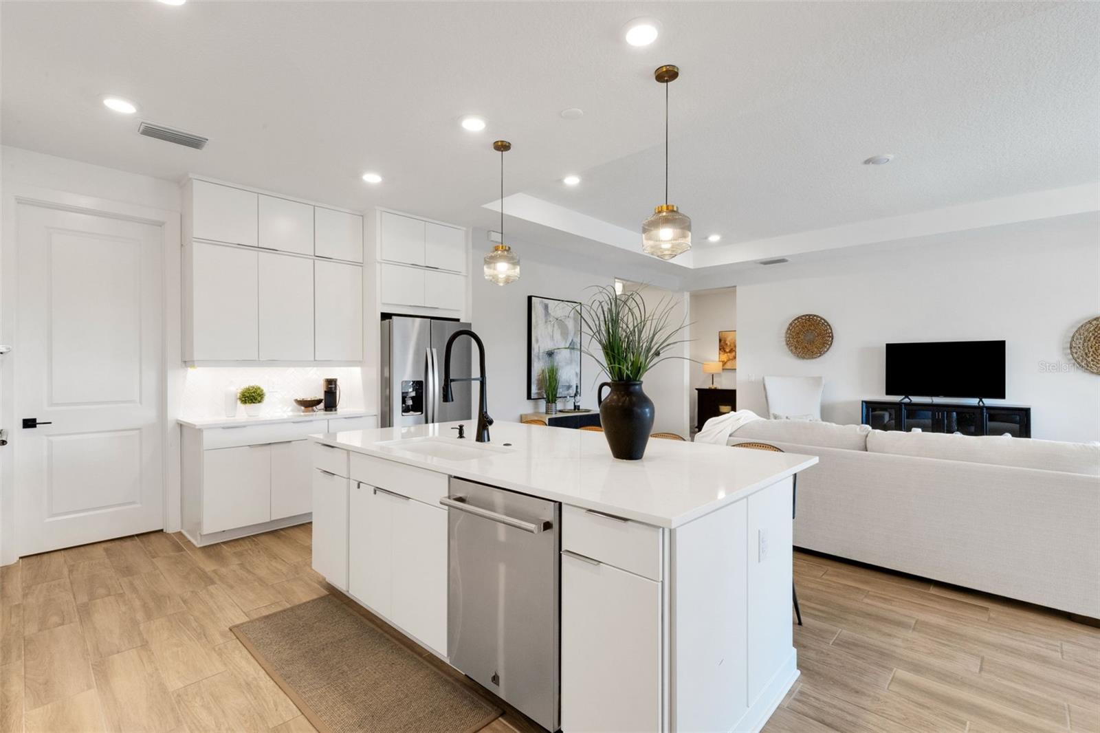 Image 19 of 83 For 2524 Cobalt Shores Lane