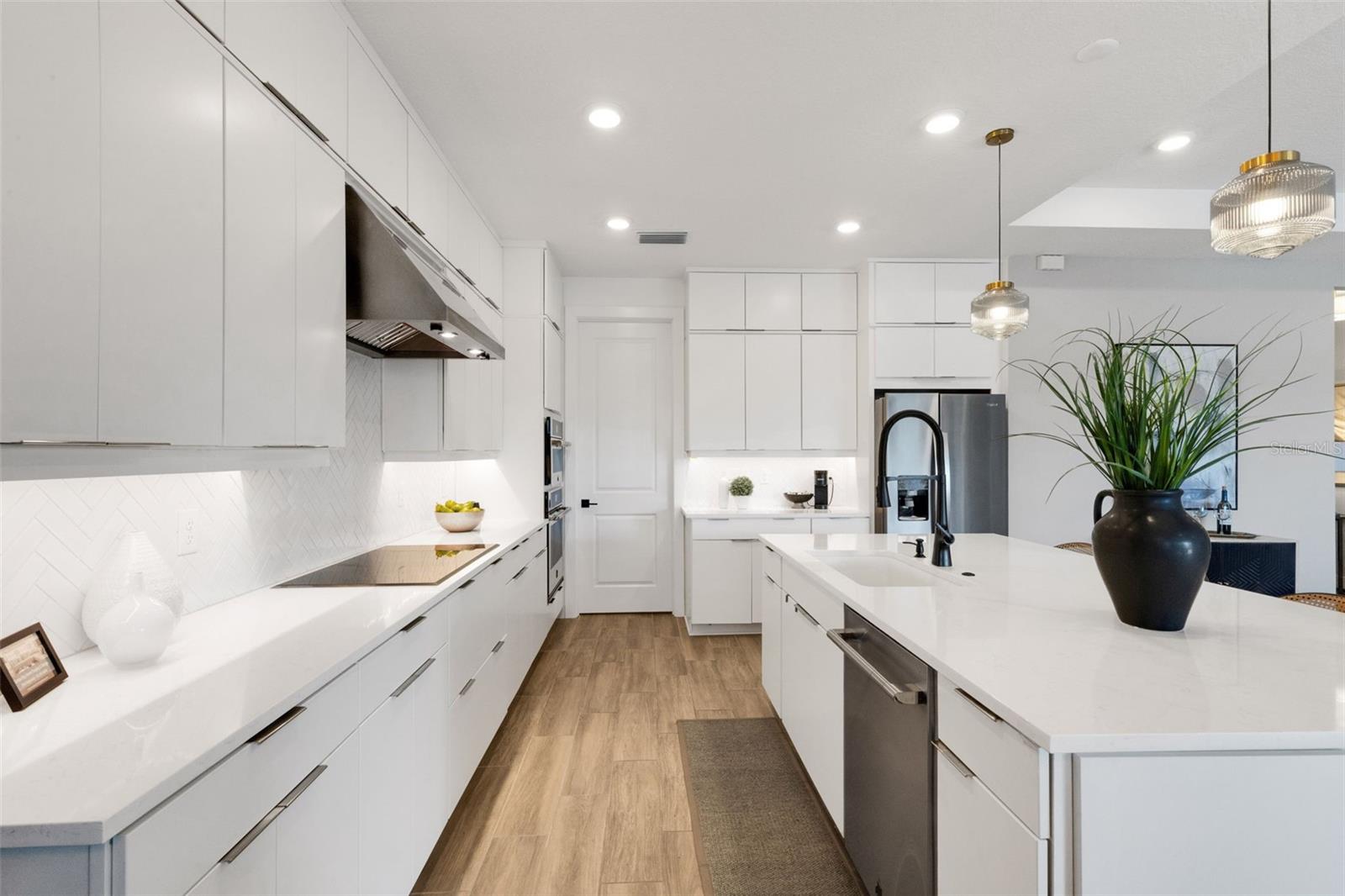 Image 20 of 83 For 2524 Cobalt Shores Lane