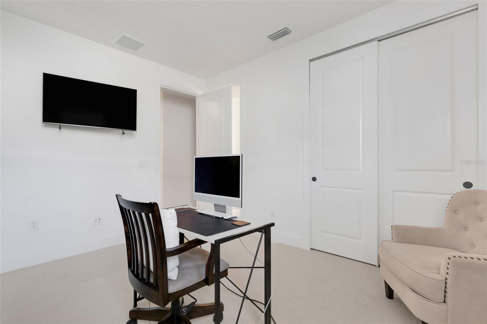 Image 33 of 83 For 2524 Cobalt Shores Lane