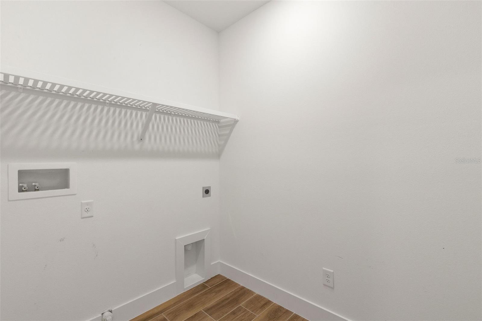 Image 55 of 83 For 2524 Cobalt Shores Lane