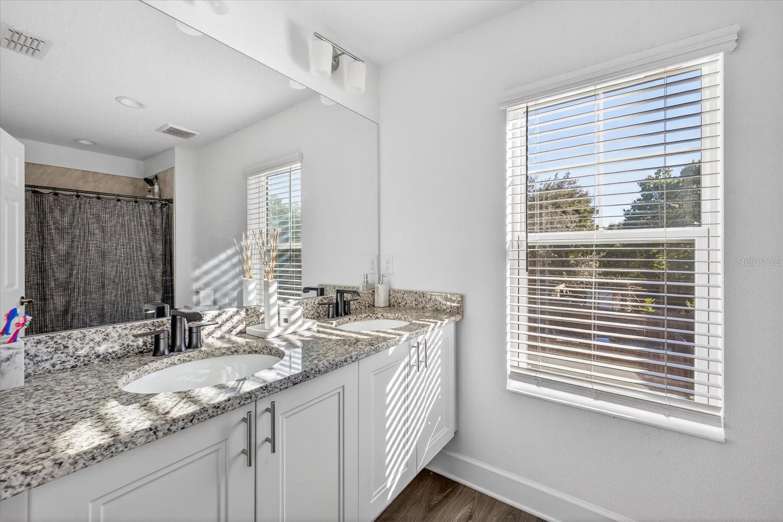 Image 28 of 42 For 115 Broad Street 2