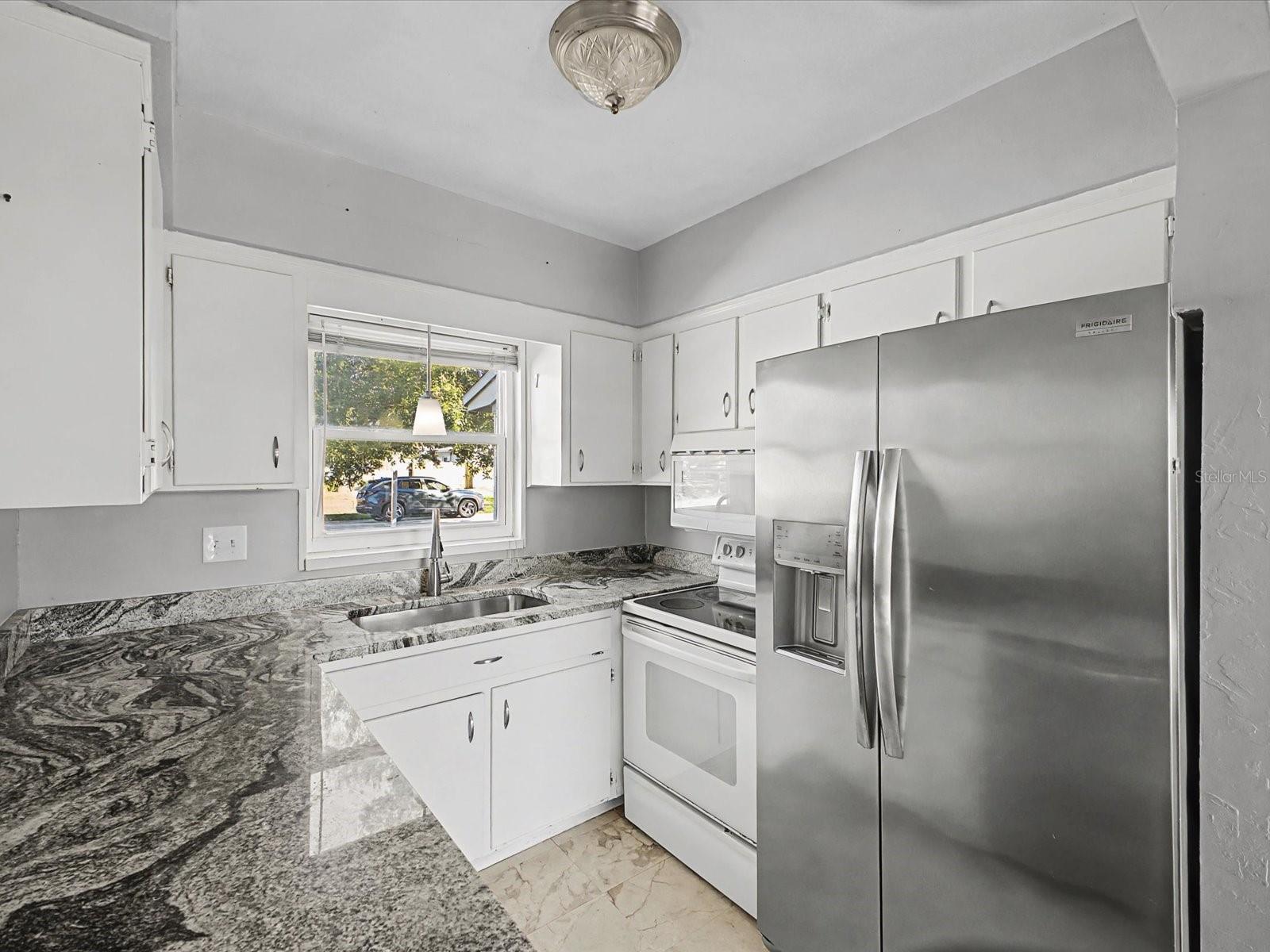 Image 12 of 43 For 9828 49th Avenue N