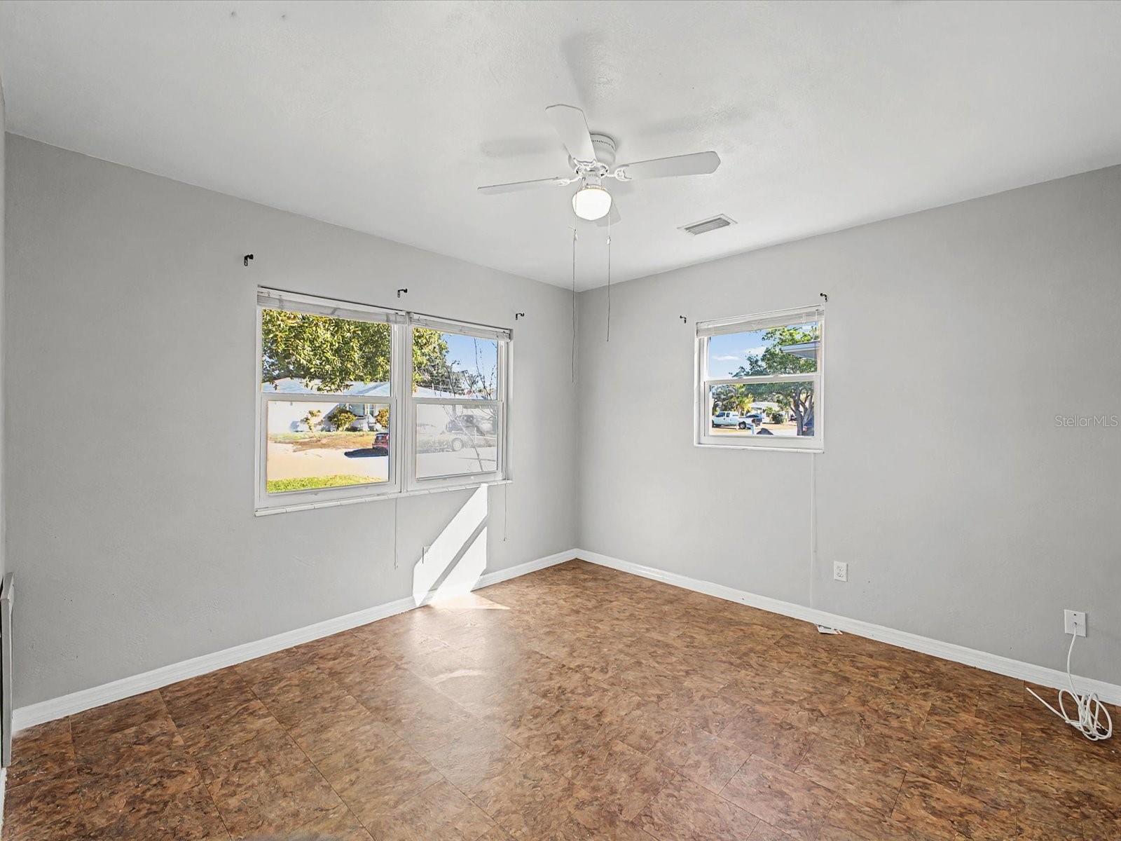 Image 15 of 43 For 9828 49th Avenue N