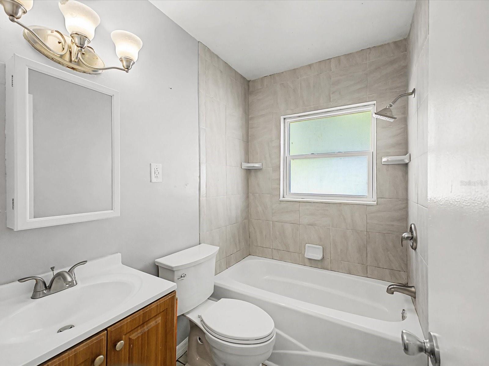 Image 17 of 43 For 9828 49th Avenue N