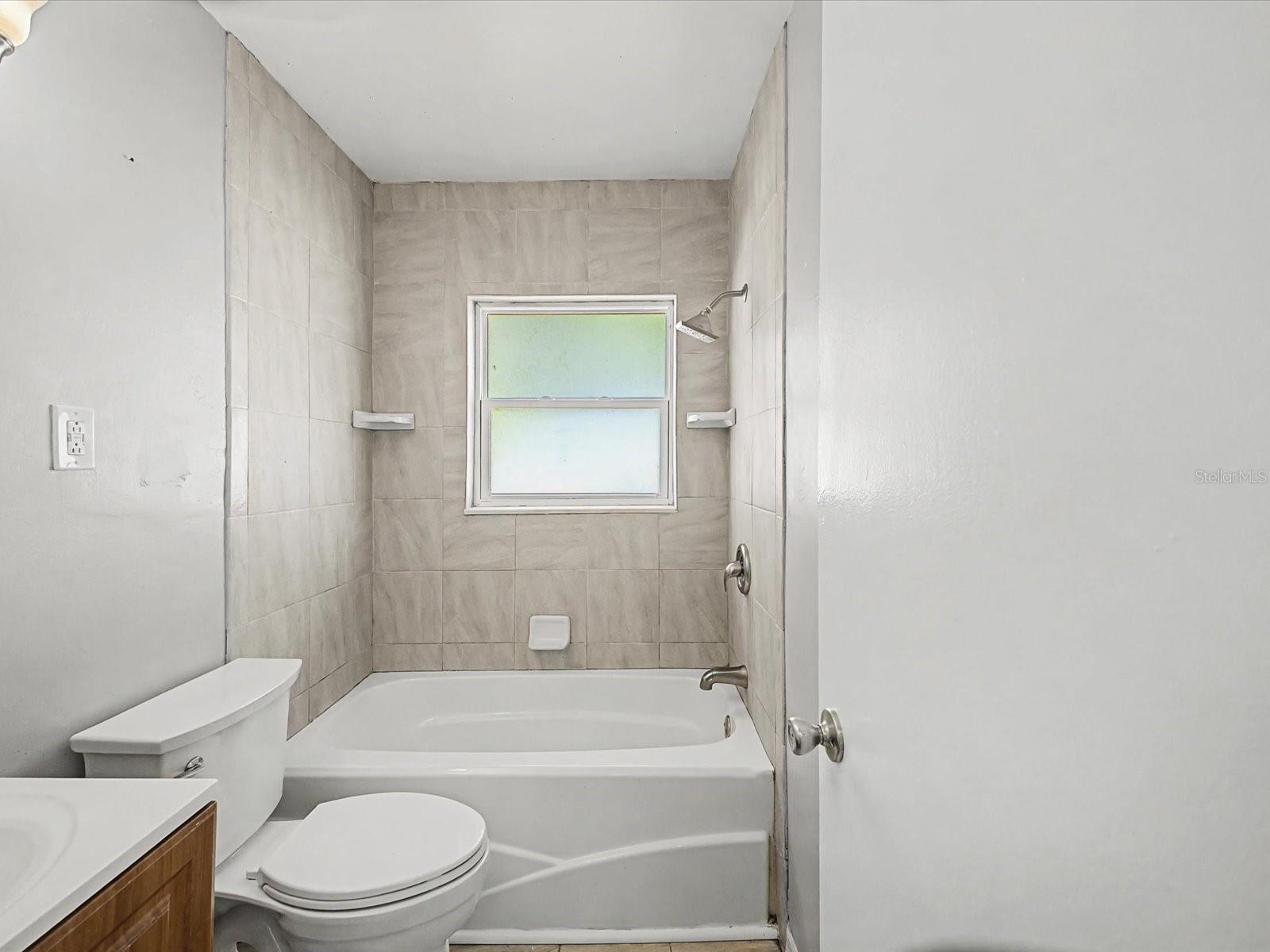 Image 18 of 43 For 9828 49th Avenue N