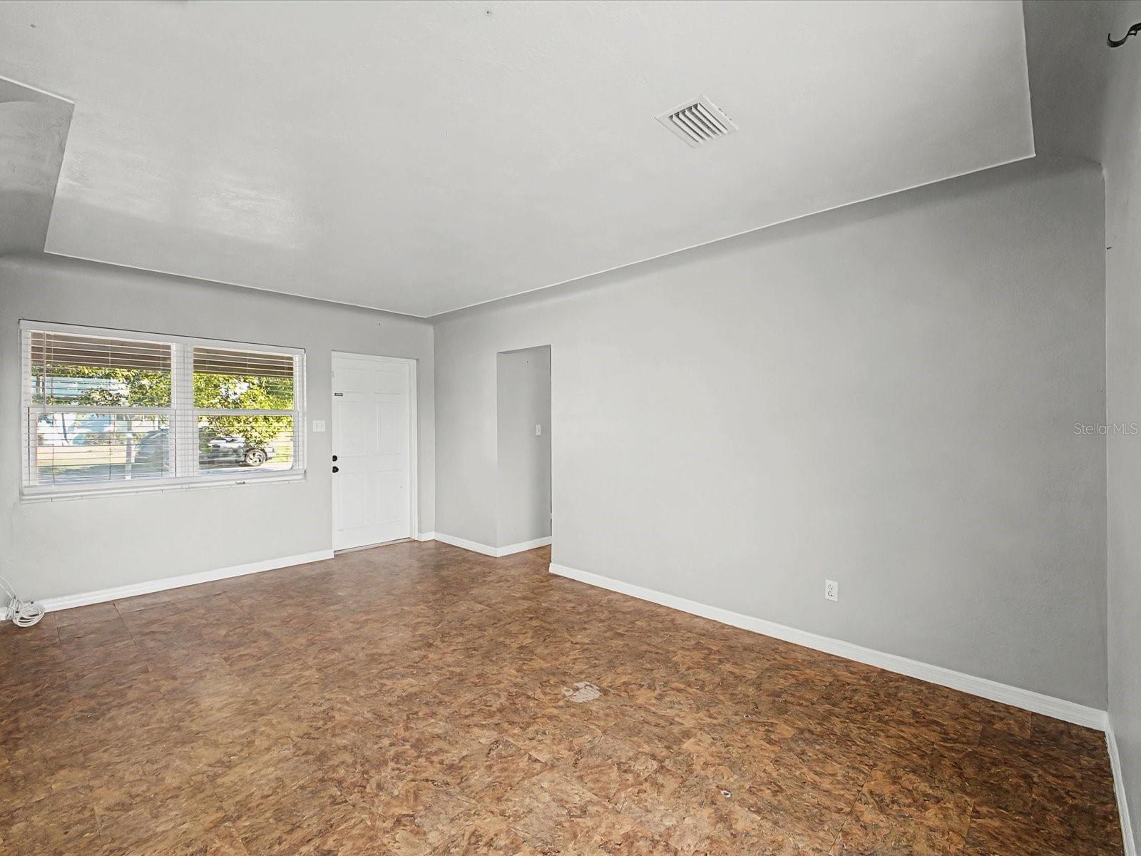 Image 19 of 43 For 9828 49th Avenue N