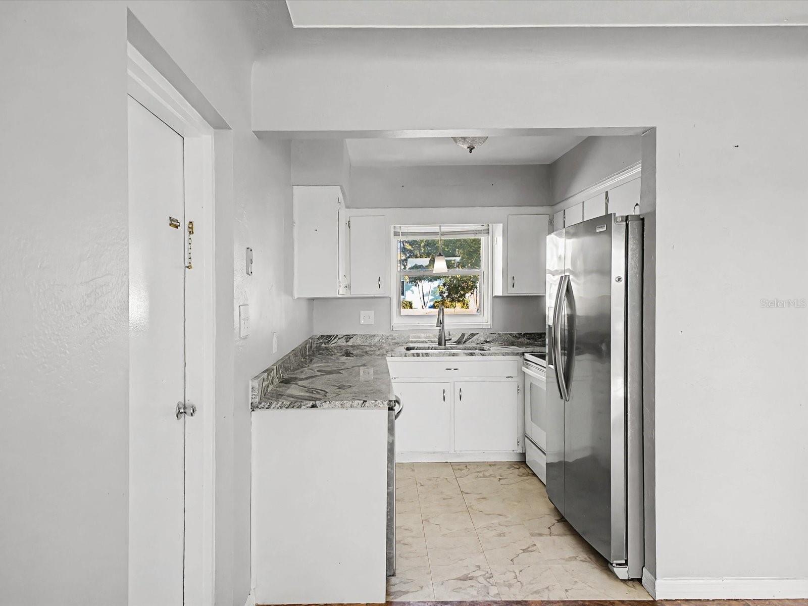 Image 3 of 43 For 9828 49th Avenue N