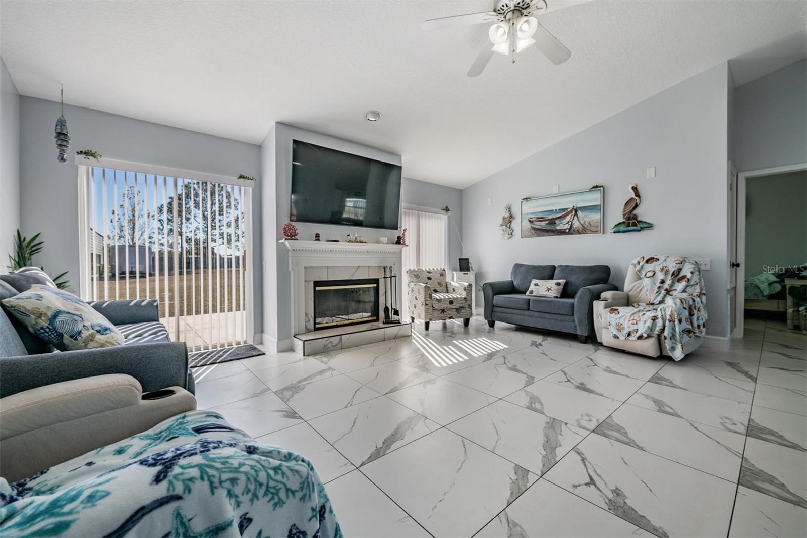 Image 13 of 40 For 12004 Colonial Estates Lane