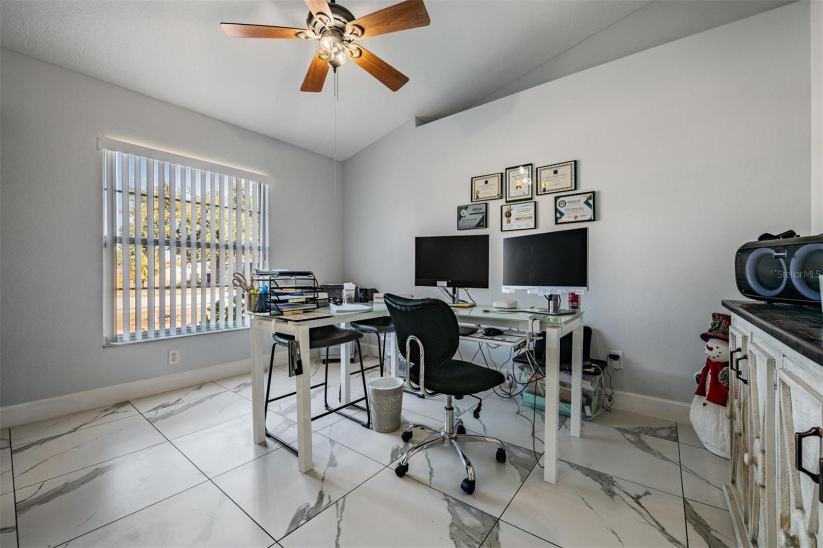 Image 21 of 40 For 12004 Colonial Estates Lane