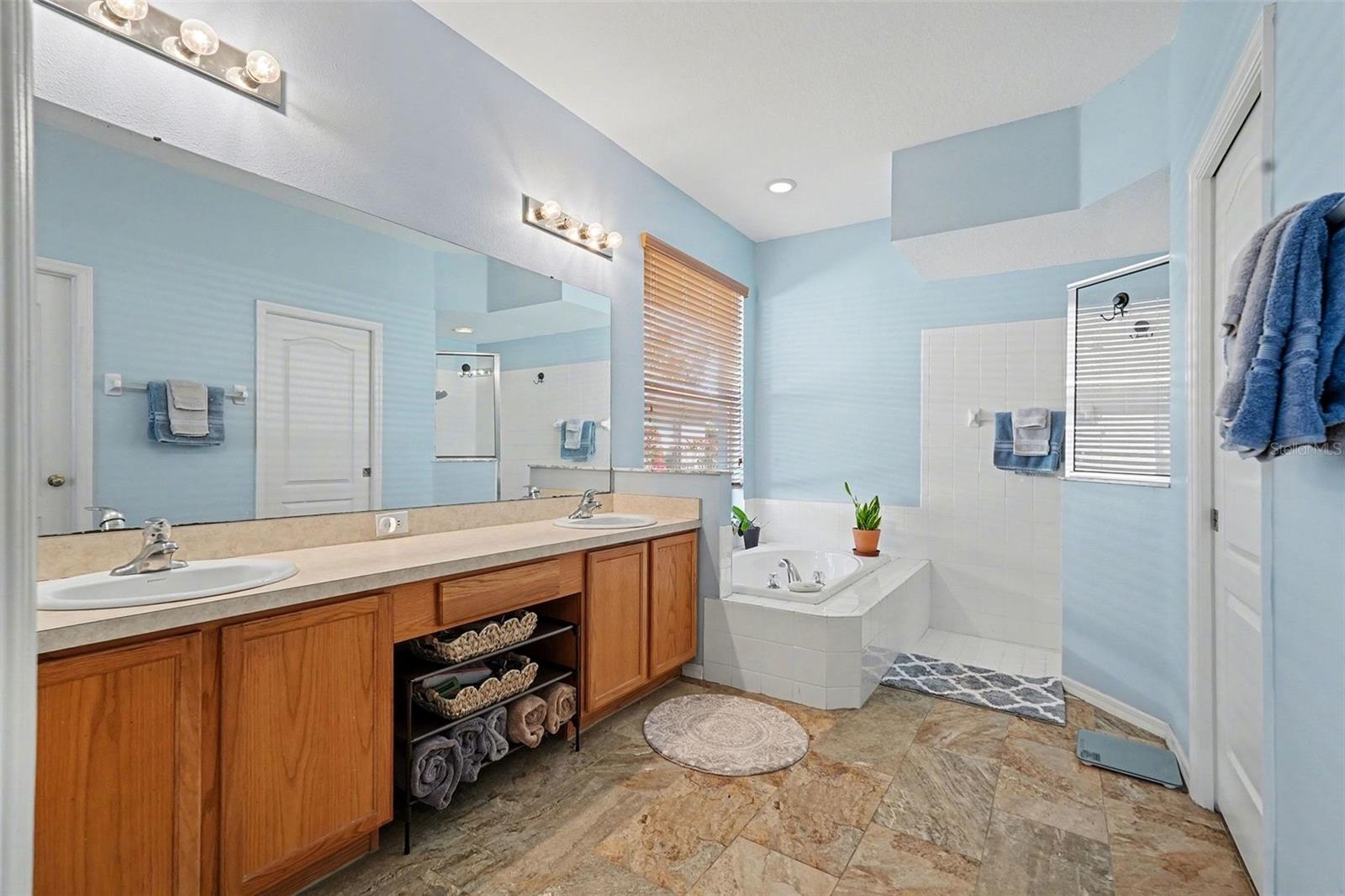 Image 12 of 20 For 12757 Standbridge Drive