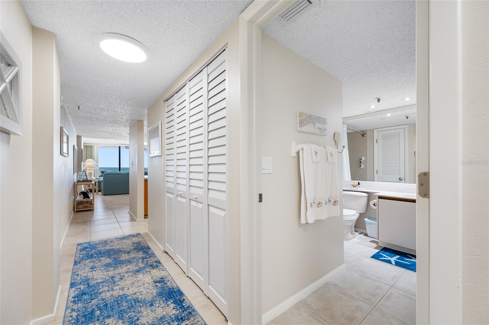 Listing photo id 9 for 13336 Gulf Boulevard 103