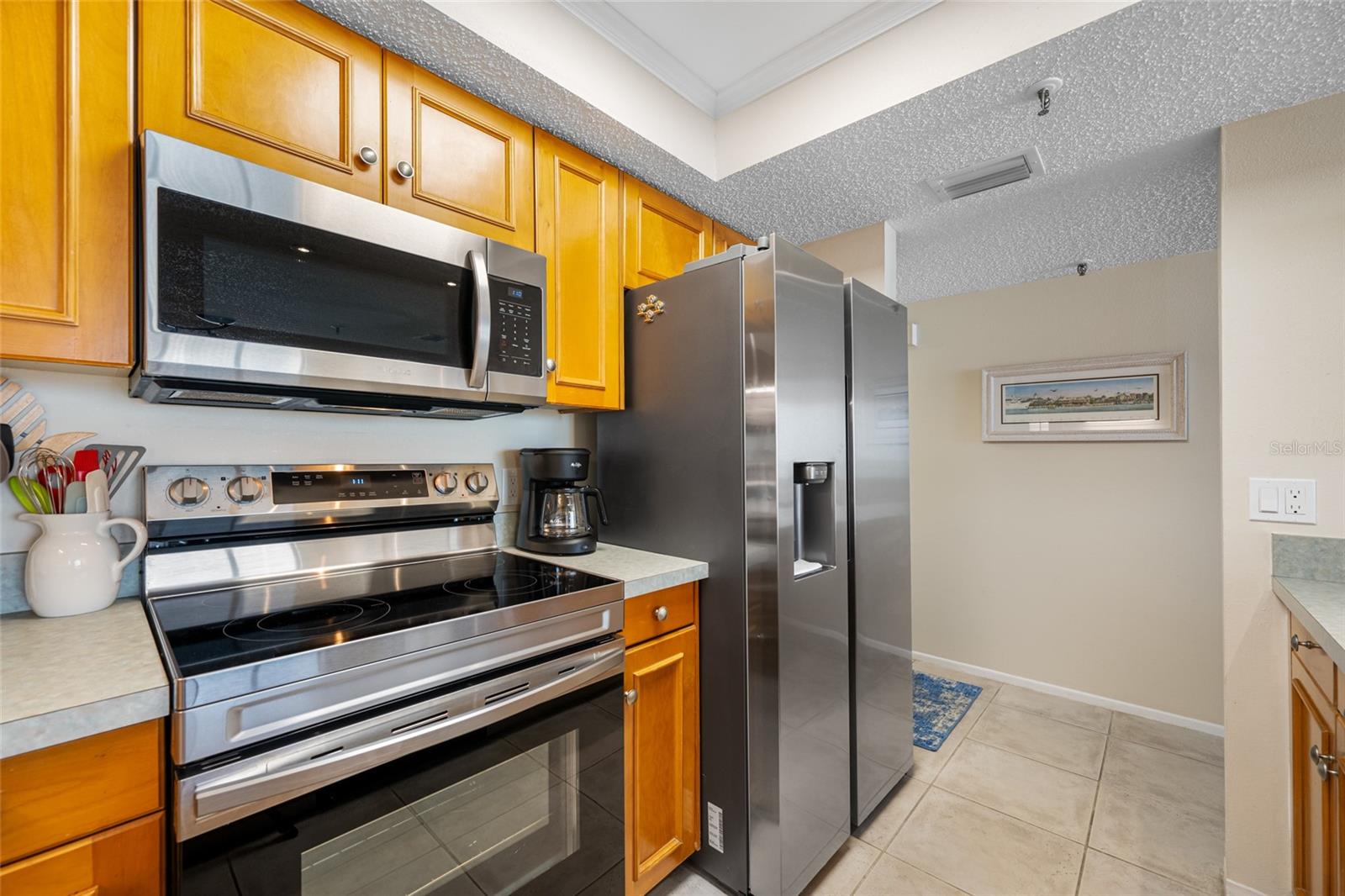Listing photo id 25 for 13336 Gulf Boulevard 103