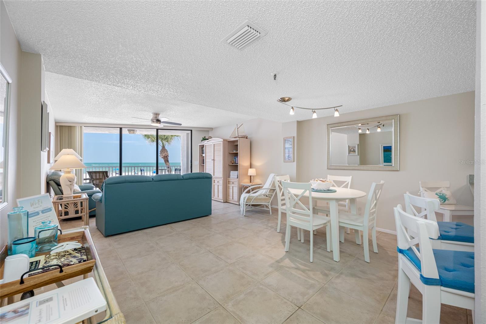 Listing photo id 28 for 13336 Gulf Boulevard 103