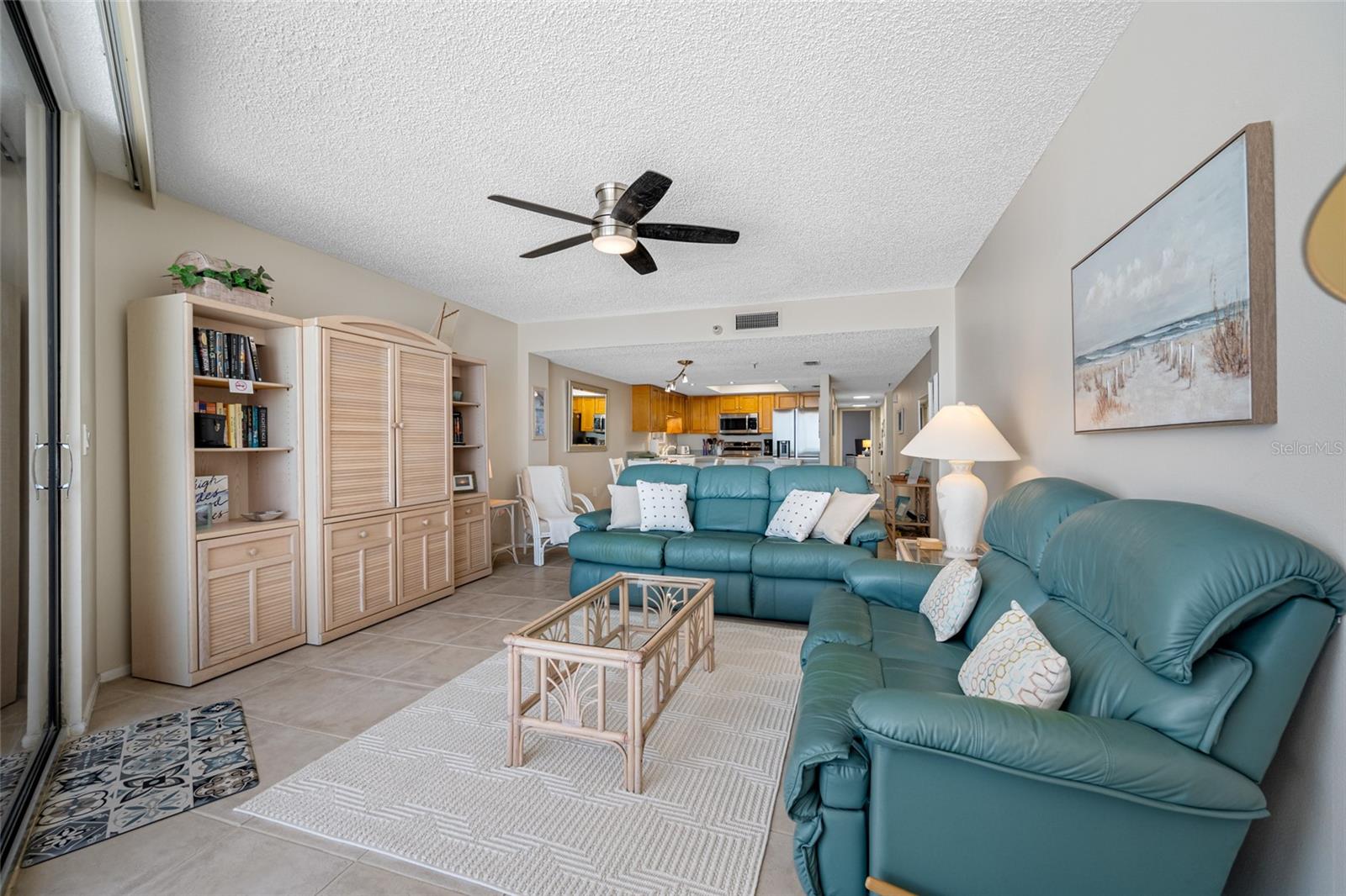 Listing photo id 35 for 13336 Gulf Boulevard 103