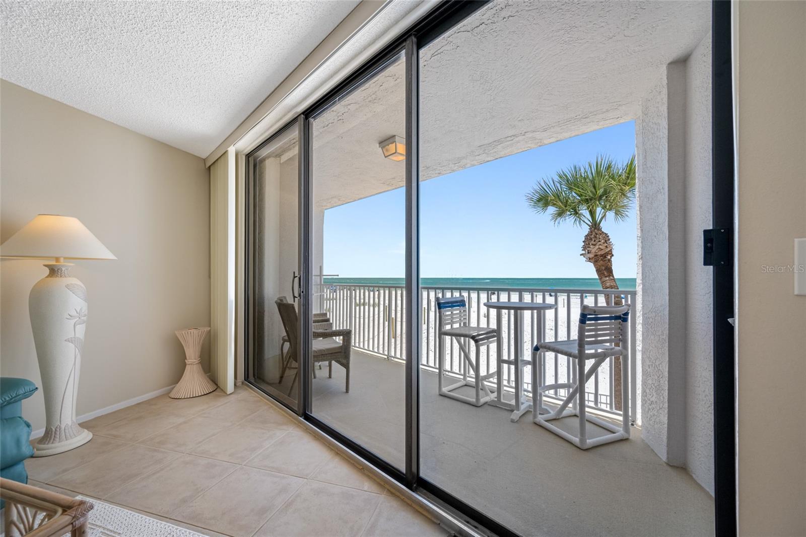Listing photo id 36 for 13336 Gulf Boulevard 103