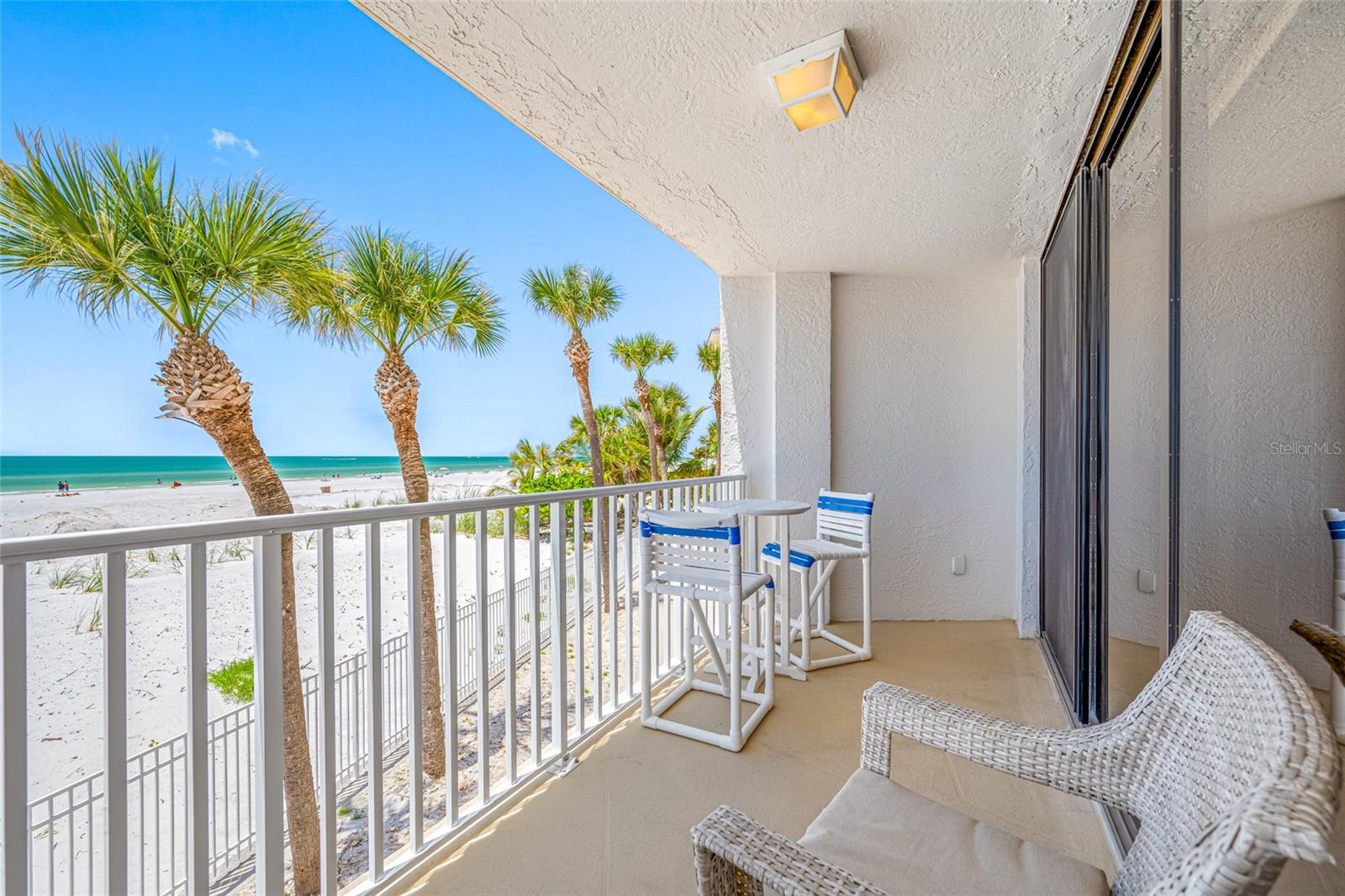 Listing photo id 39 for 13336 Gulf Boulevard 103