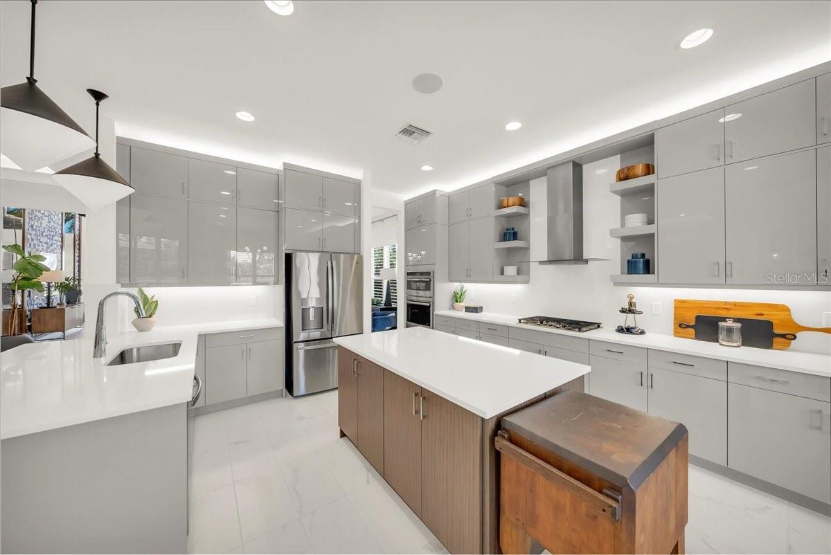 Image 22 of 84 For 11230 Daphne Court