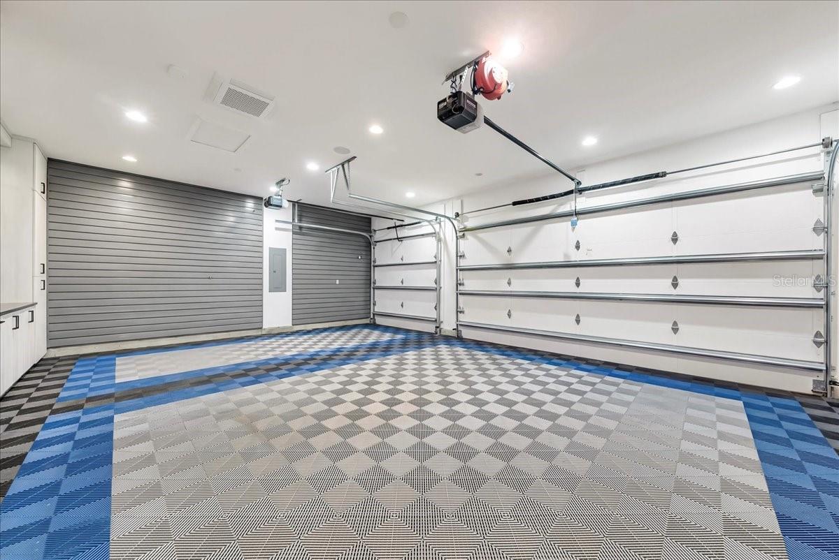 Image 28 of 84 For 11230 Daphne Court